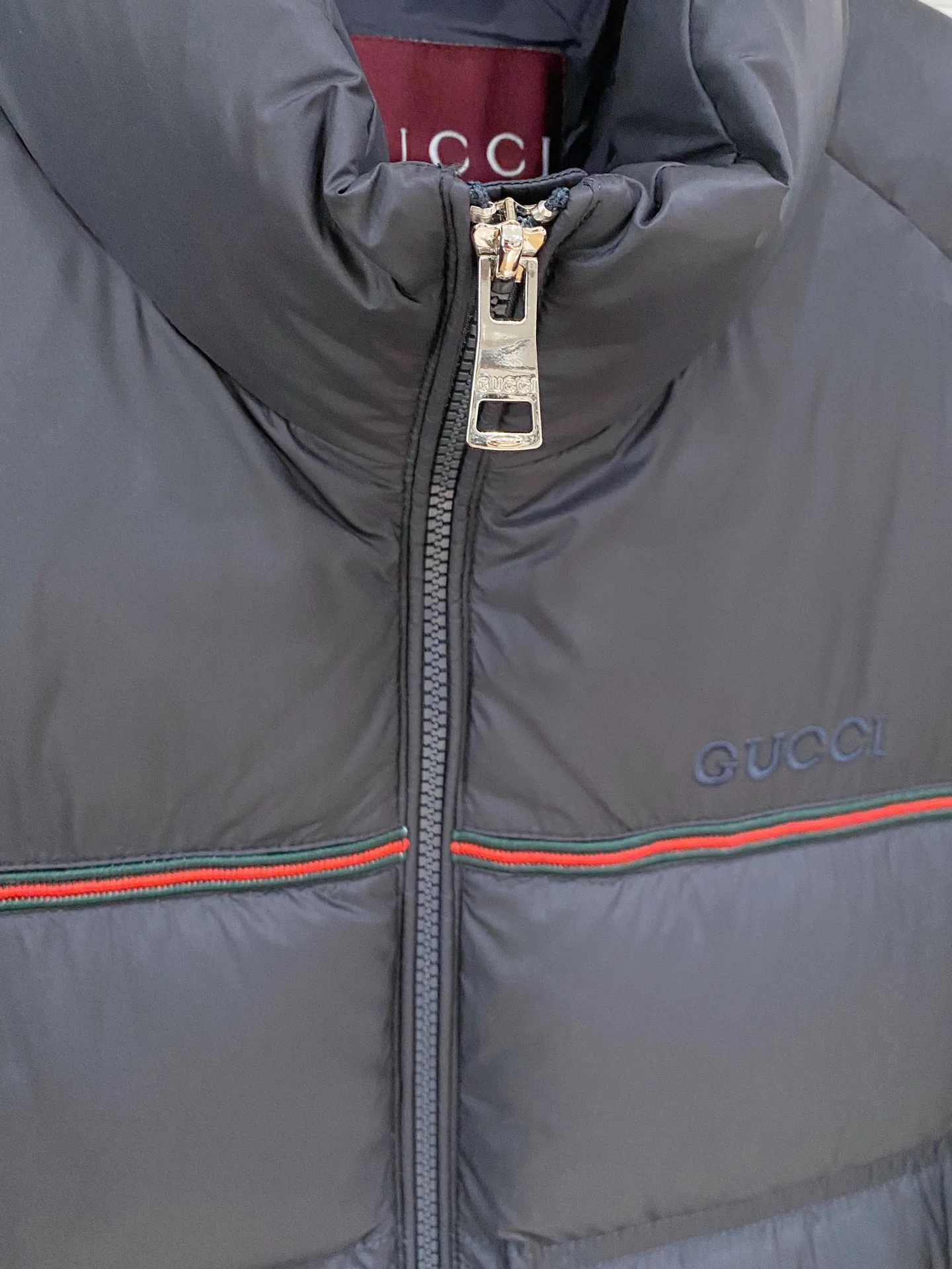 Women's Jackets And Down Jackets GUCCI 18007831