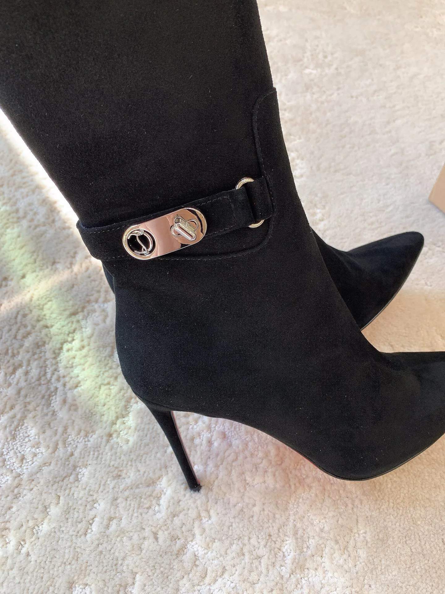 Women's Boots CHRISTIAN LOUBOUTIN 17962866