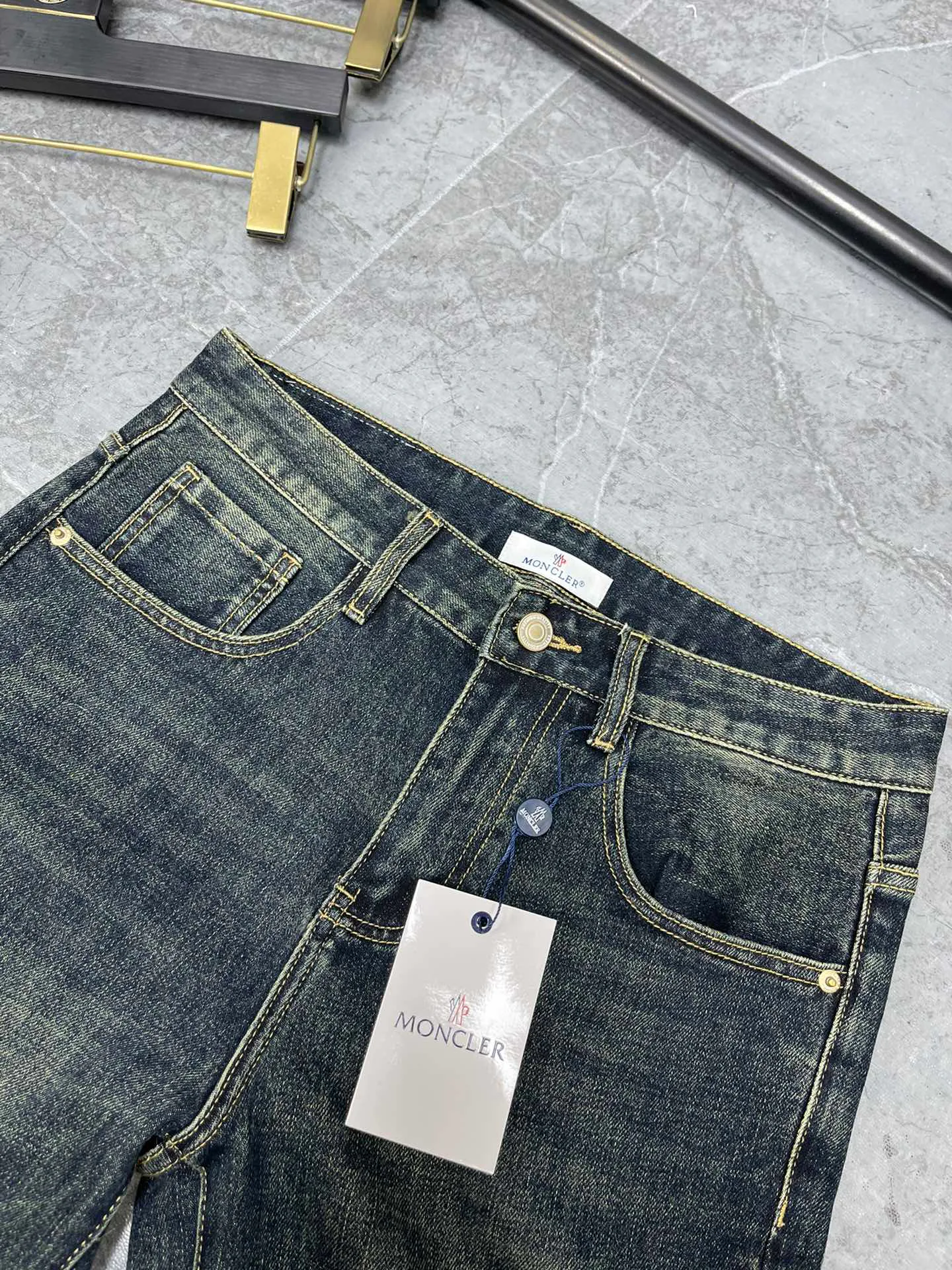 Men's Jeans MONCLER 18068809