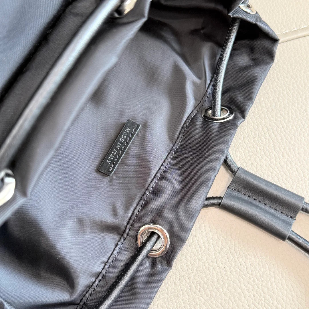 Women's Backpacks BURBERRY 17949149