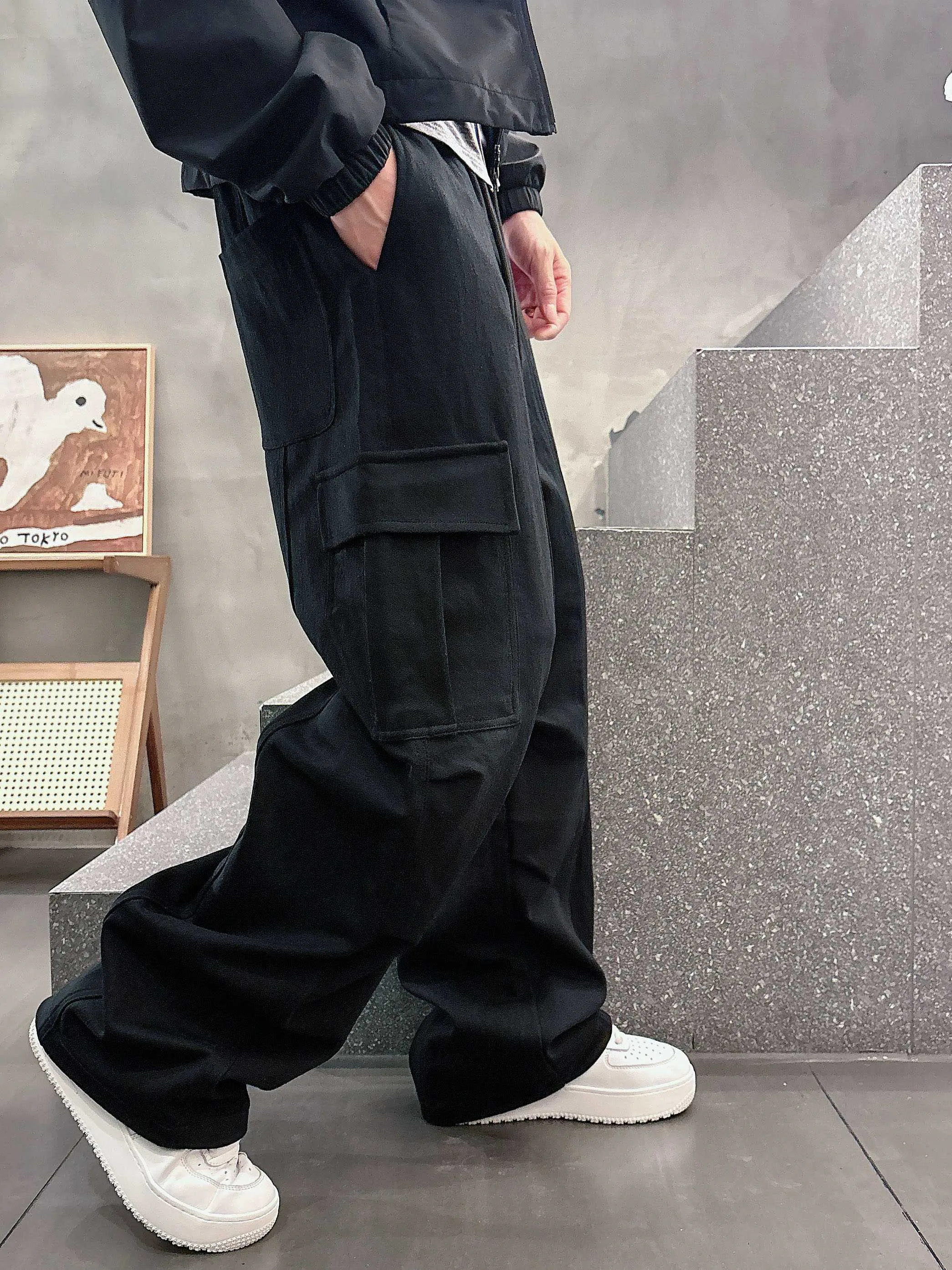 Men's Trousers BALENCIAGA 18368678