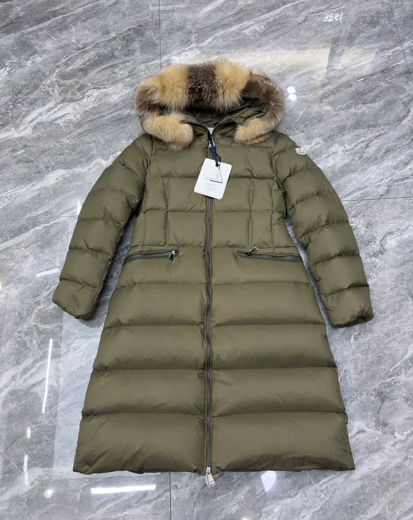 Women's Jackets And Down Jackets MONCLER 17801590