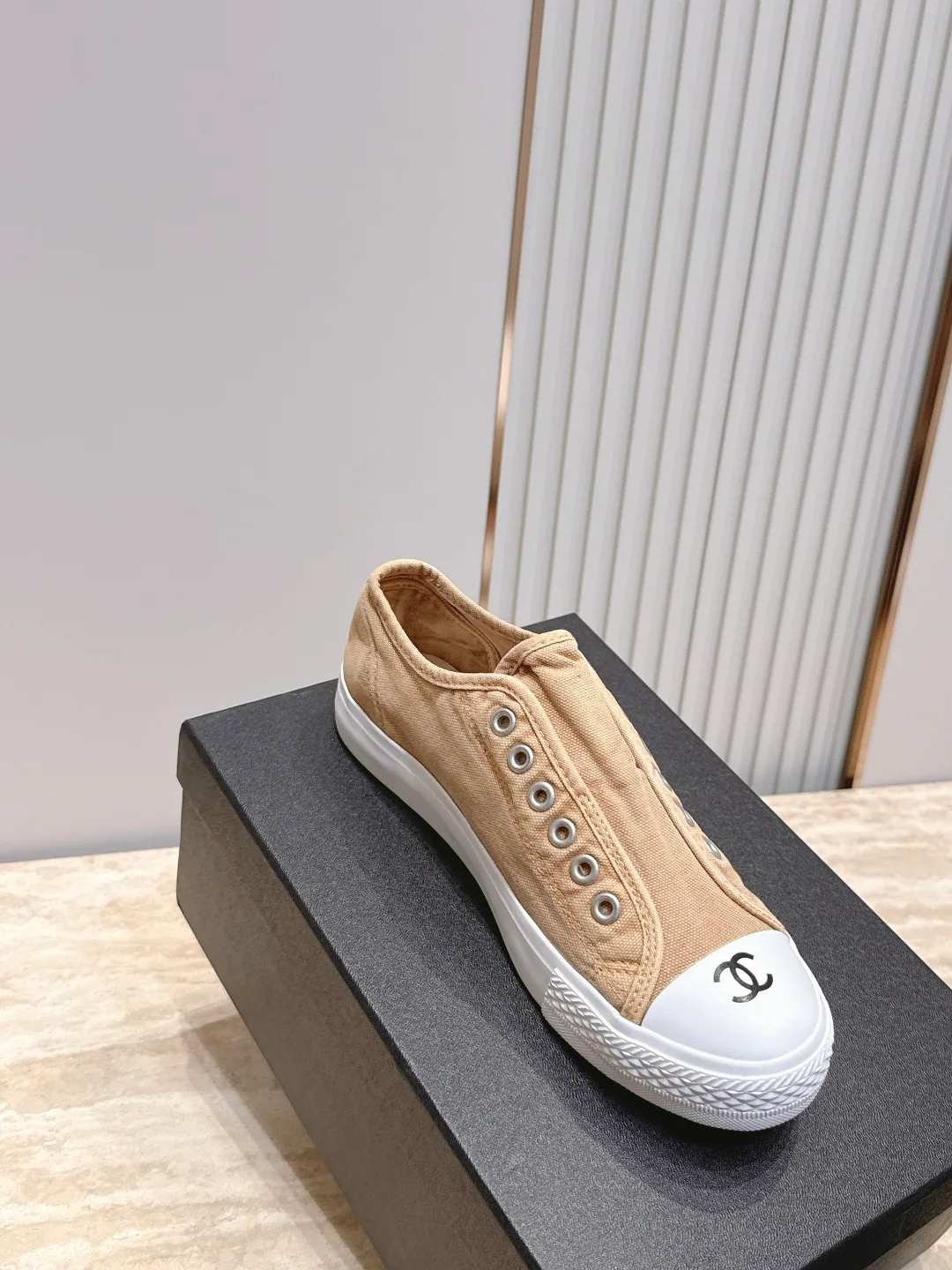 Women's Canvas Shoes CHANEL 18025815