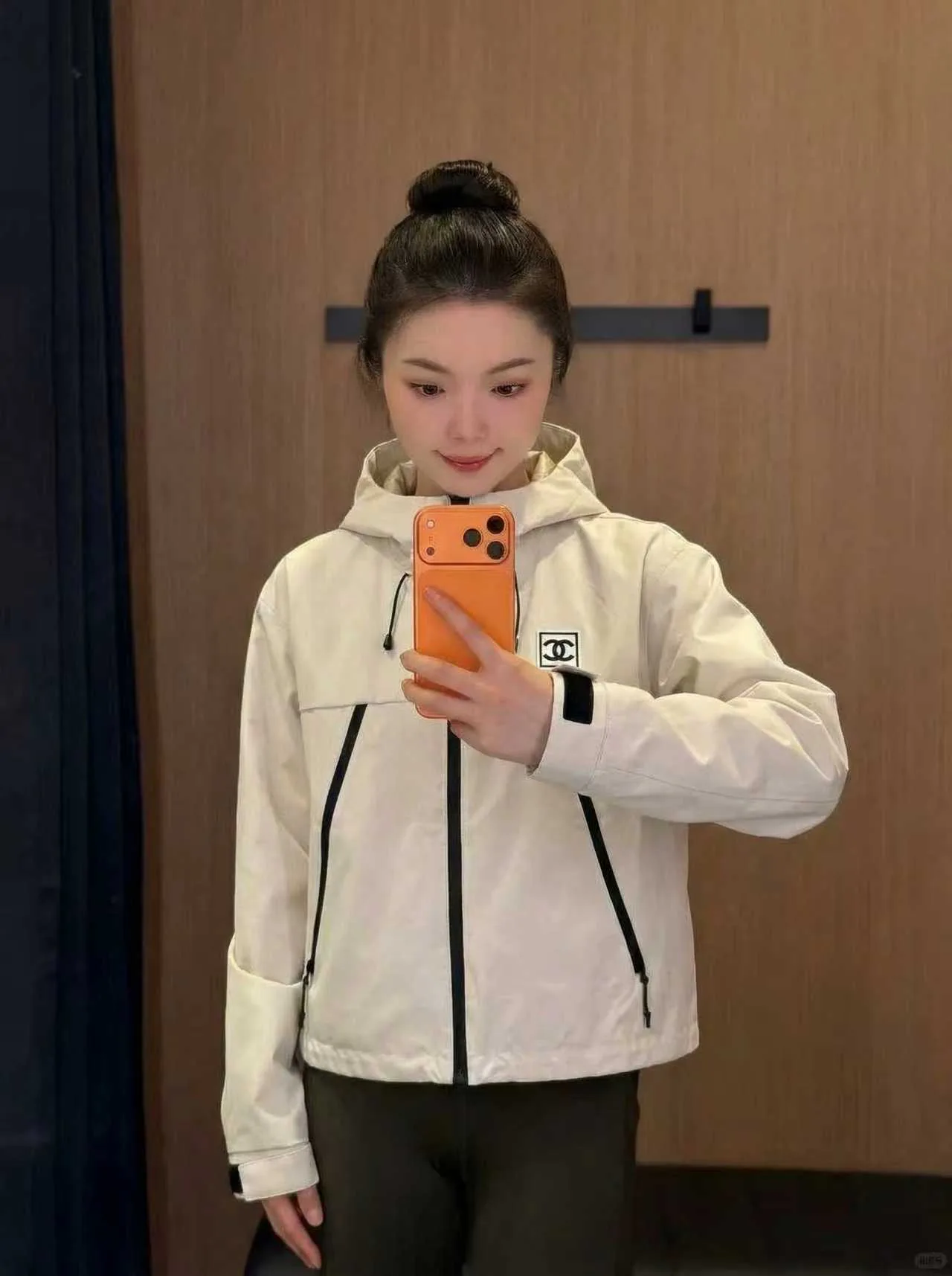 Women's Jackets And Down Jackets CHANEL 18324991