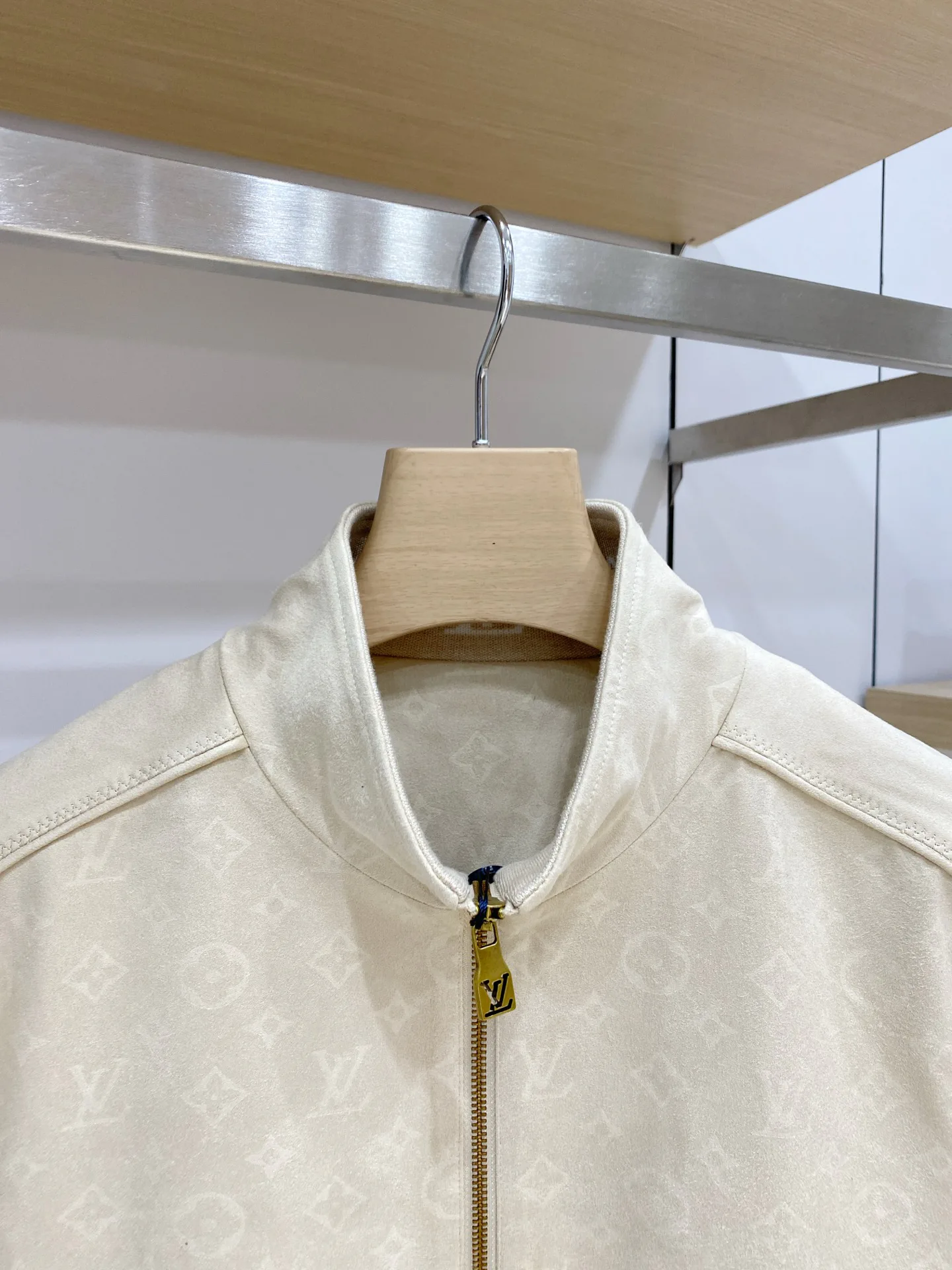 Men's Jackets And Down Jackets LOUIS VUITTON 18315656