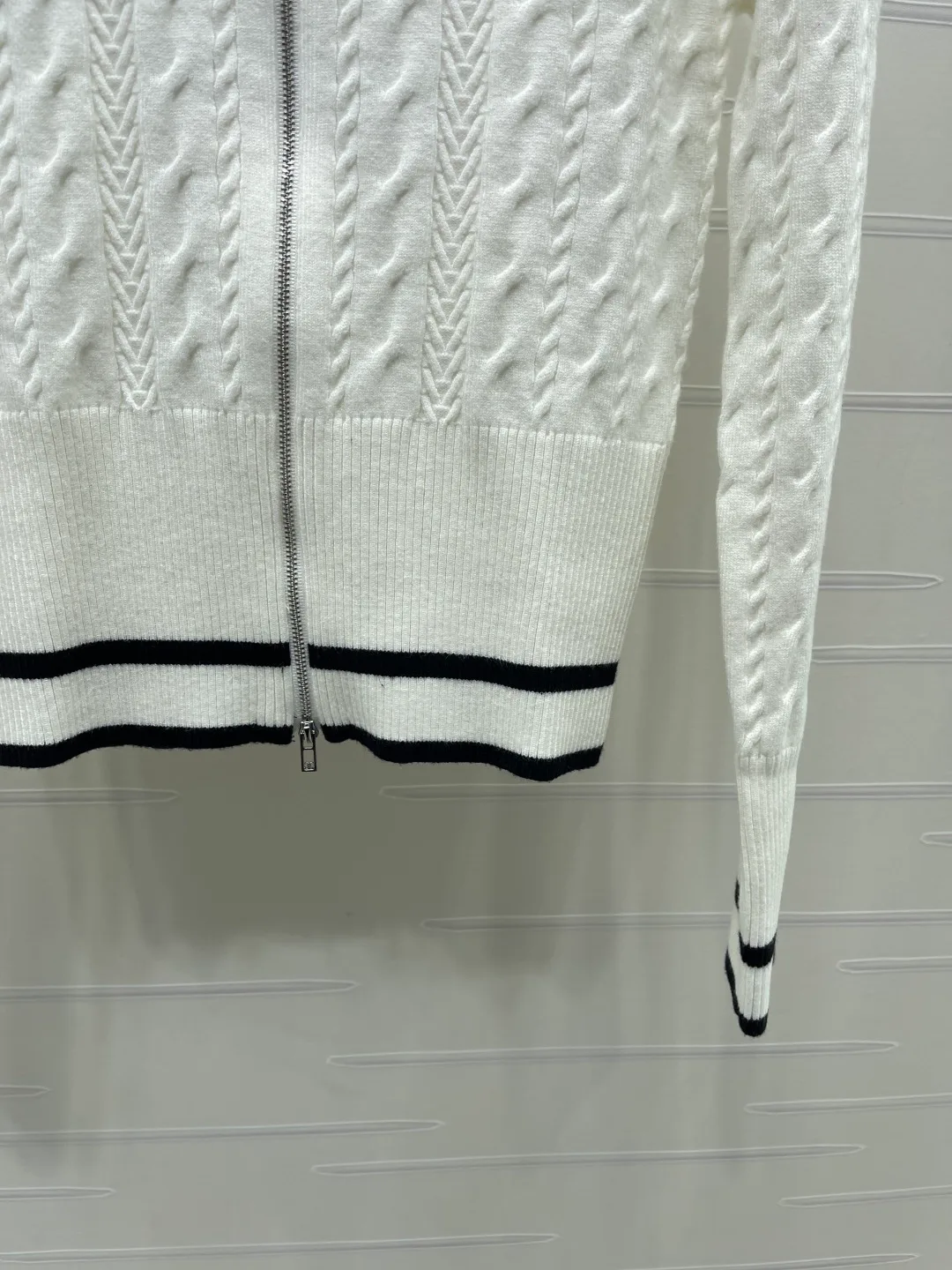 Джемперы И Свитеры Женские Chanel 18686436