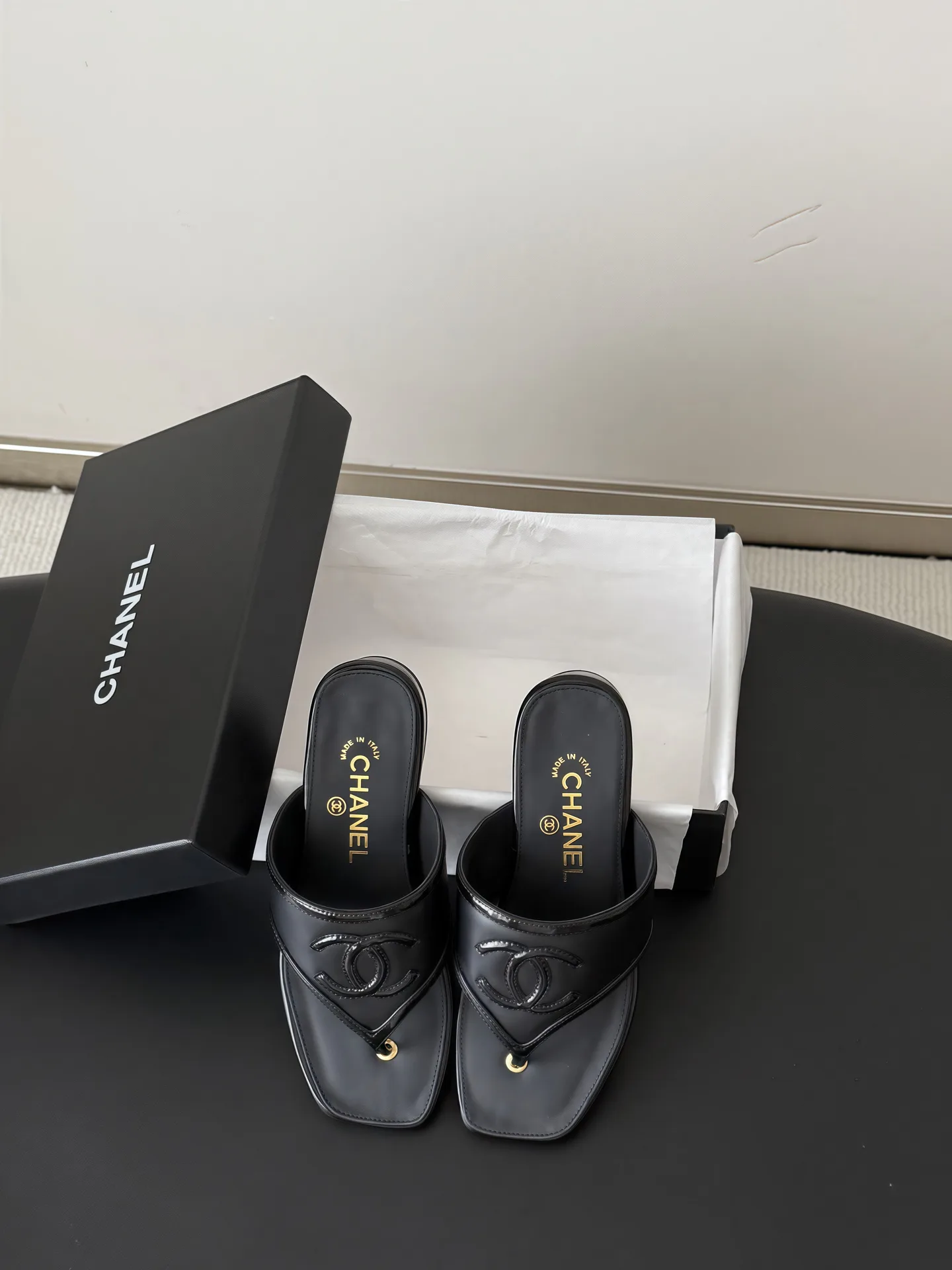 Women's Flip-Flops CHANEL 17526761