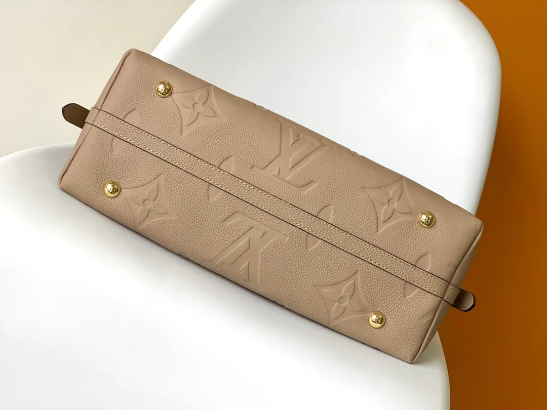 Women's Classic Handbags LOUIS VUITTON 17949167
