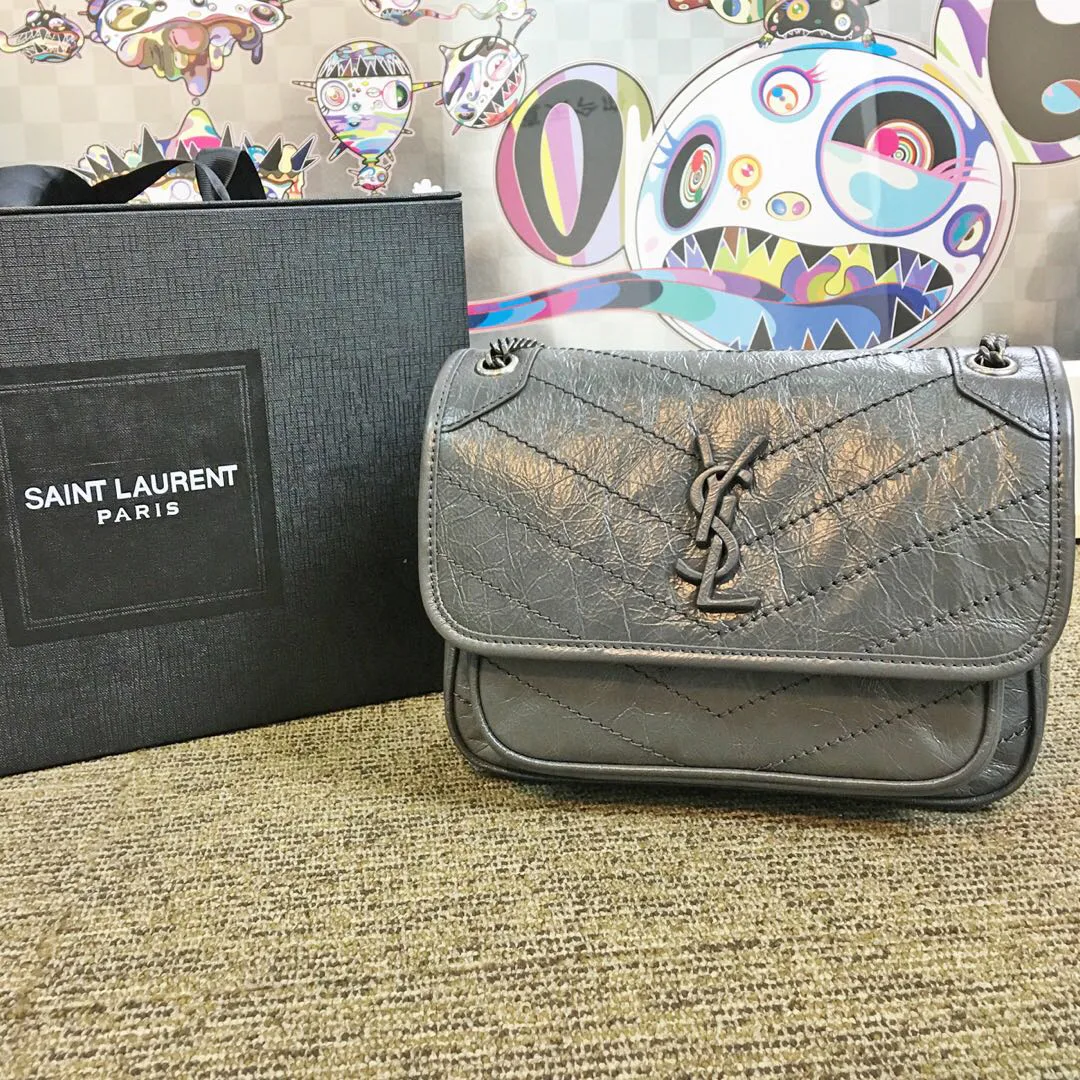 Women's Classic Handbags SAINT LAURENT 17698320
