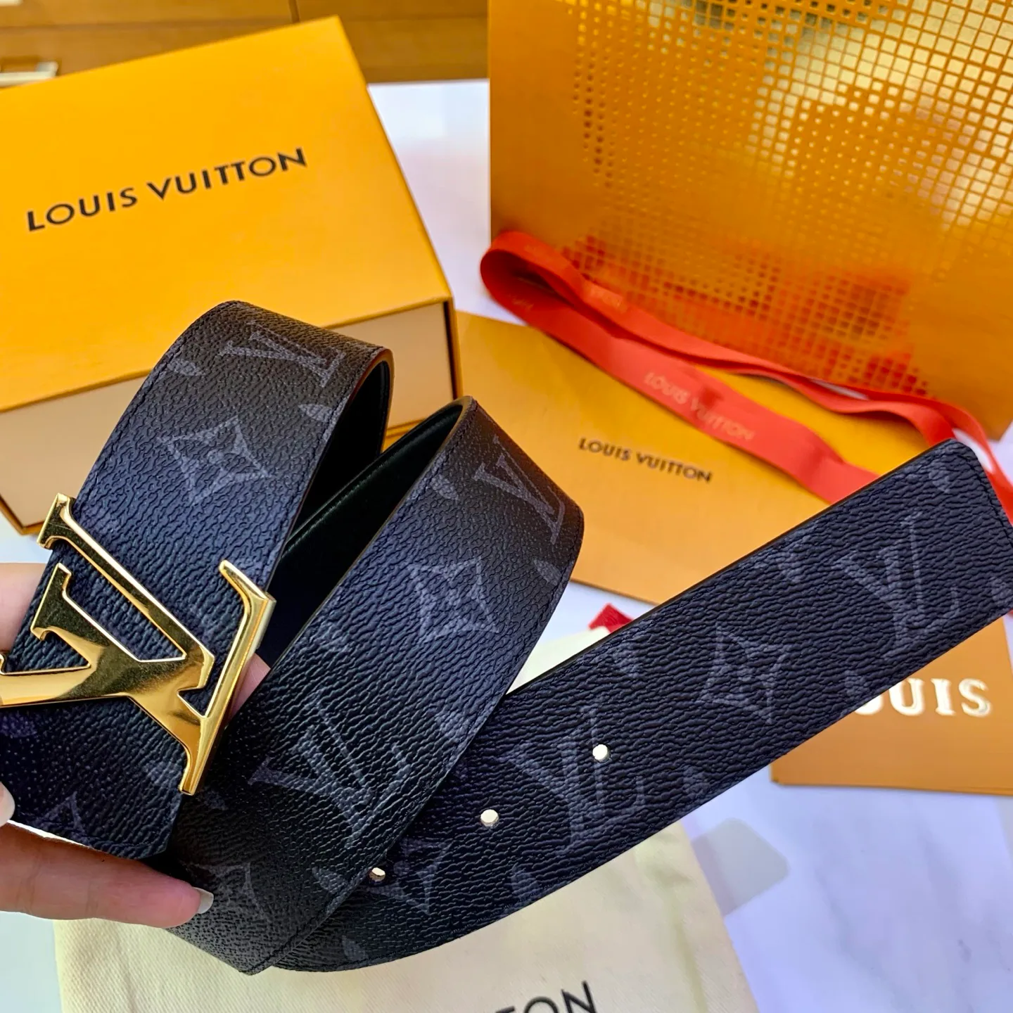 Belts LOUIS VUITTON 17682155