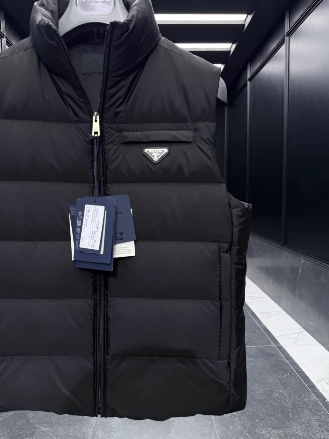 Жилеты Мужские Prada 18589899