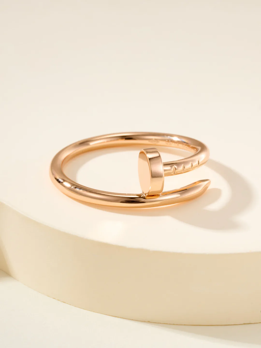 Jewelry CARTIER 18330099