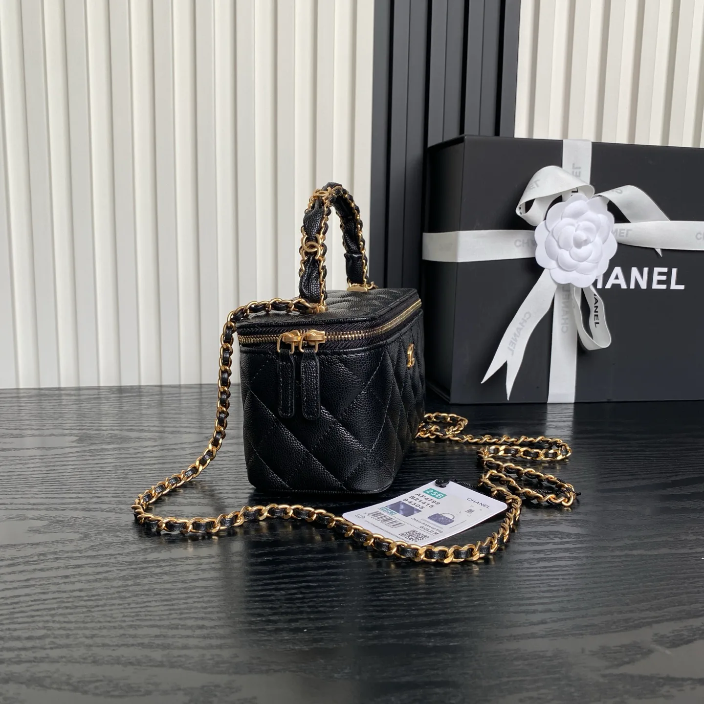 Women's Classic Handbags CHANEL 17364571