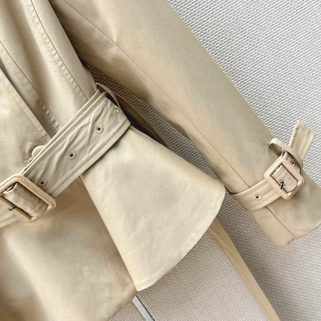 Women's Trench Coats BURBERRY 18032366