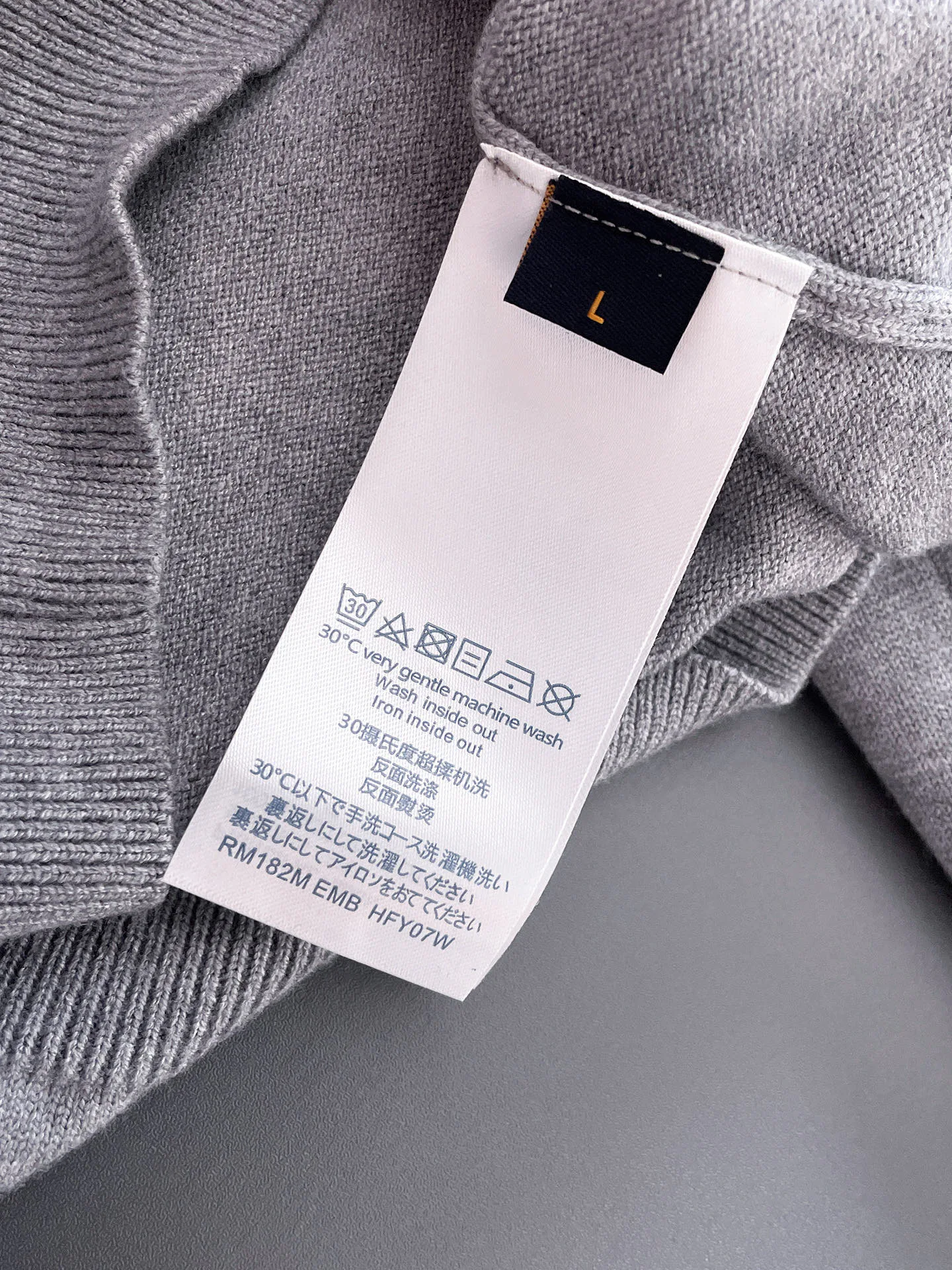 Men's Jumpers And Sweaters LOUIS VUITTON 17901072