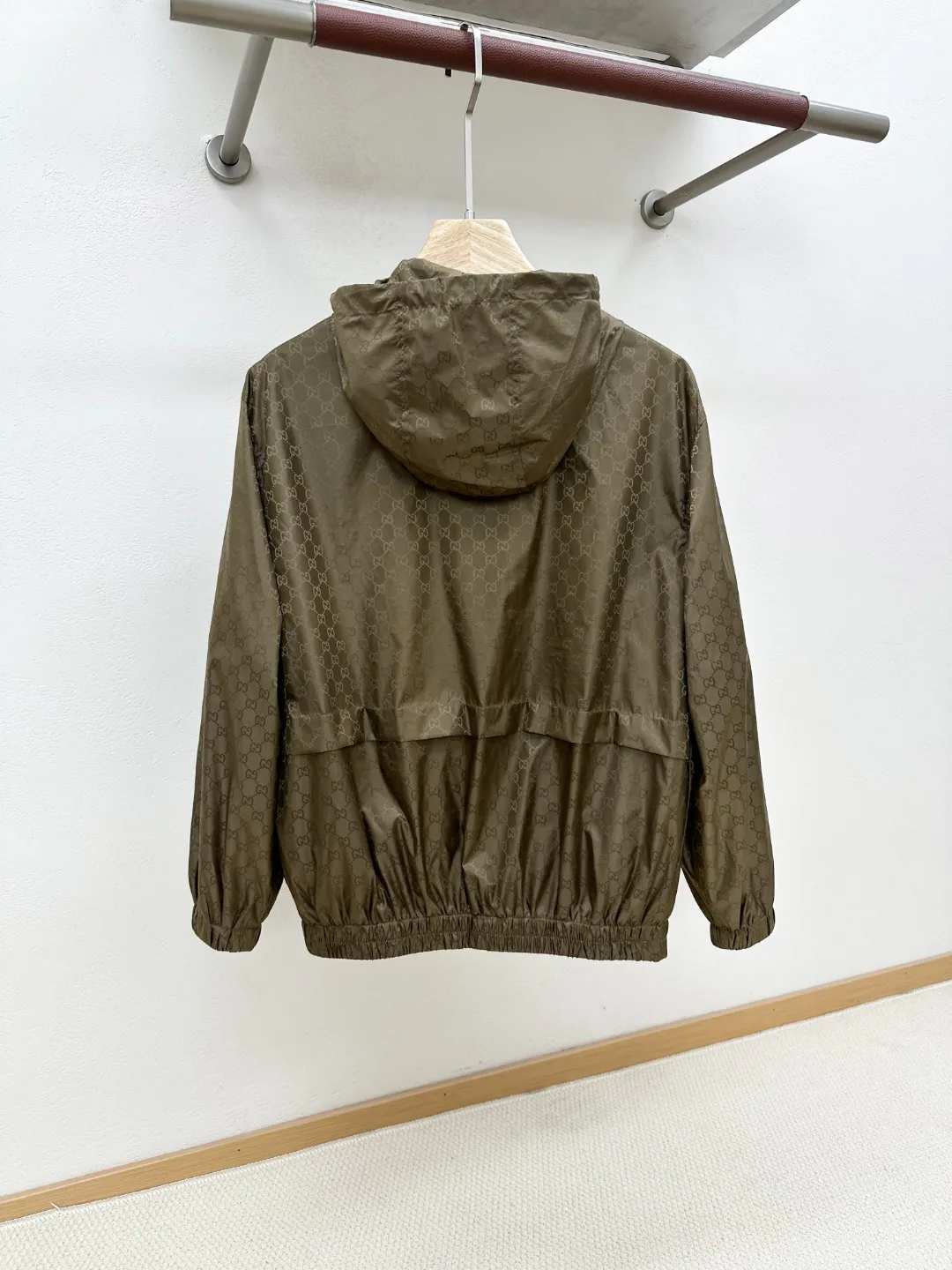 Куртки И Пуховики Мужские Gucci 18596679