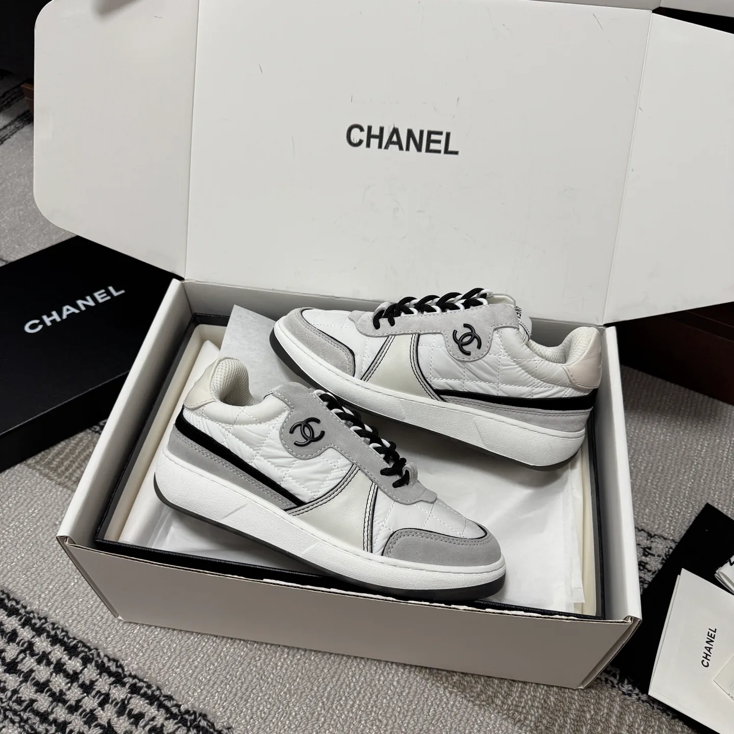 Women's Sneakers CHANEL 18195100