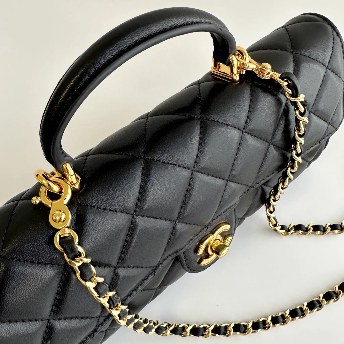 Women's Classic Handbags CHANEL 18019356