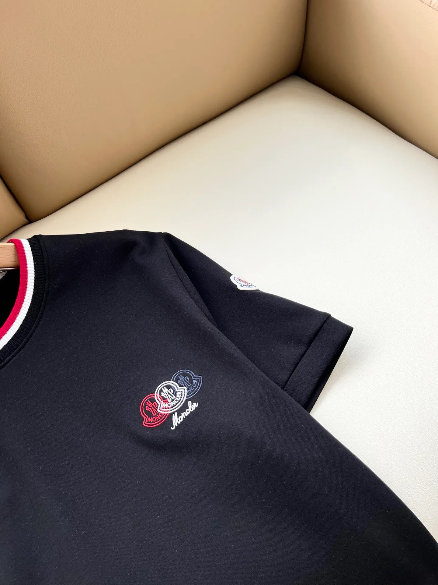 Футболки Мужские Moncler 18592709