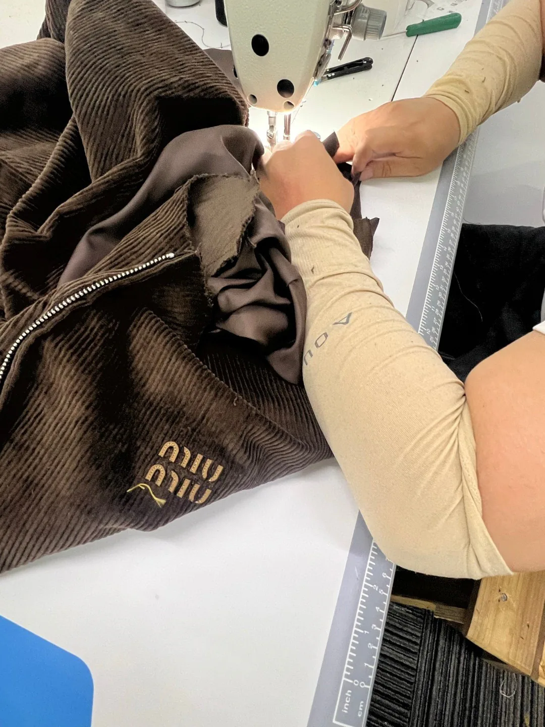 Men's Jackets And Down Jackets MIU MIU 17364977