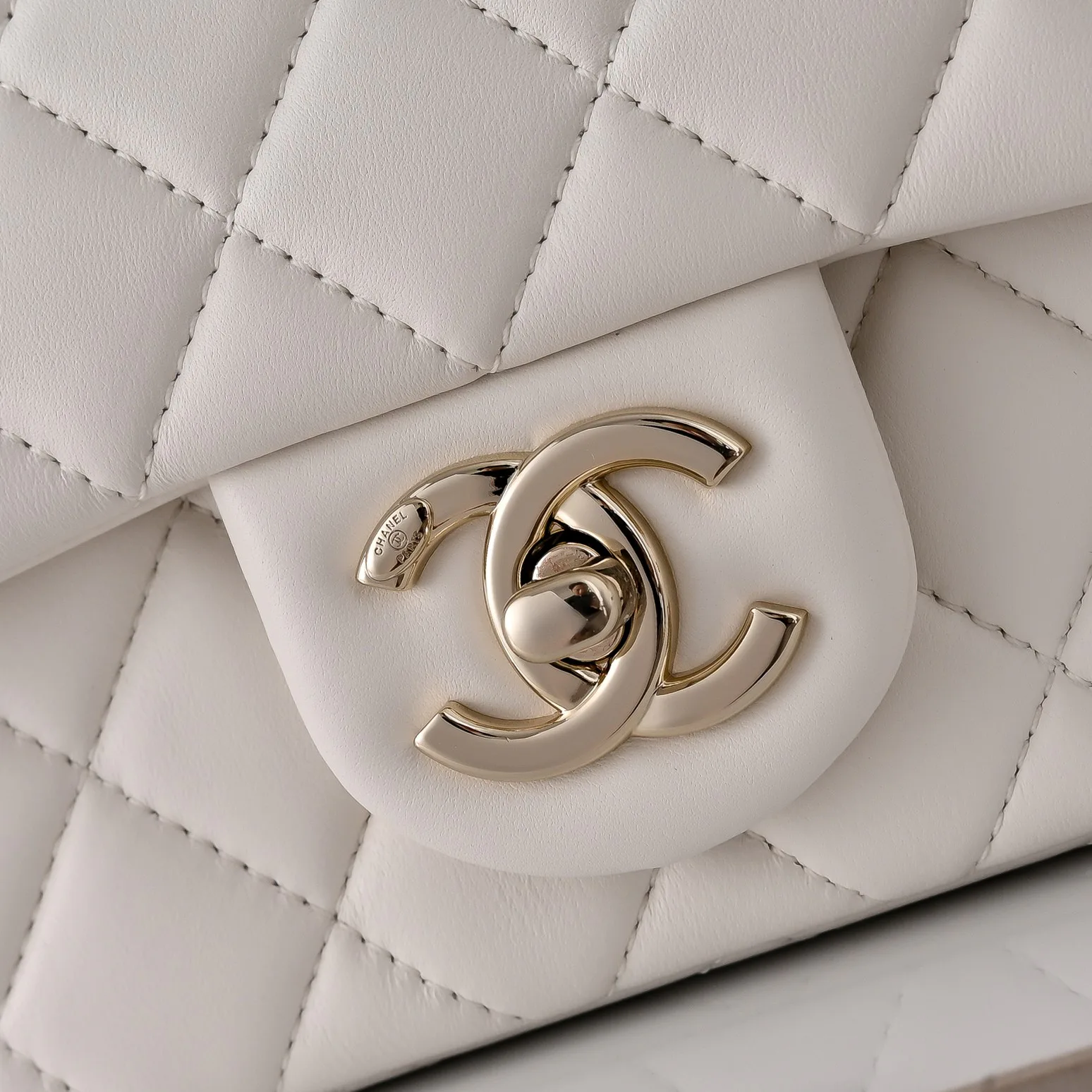 Women's Classic Handbags CHANEL 18148078