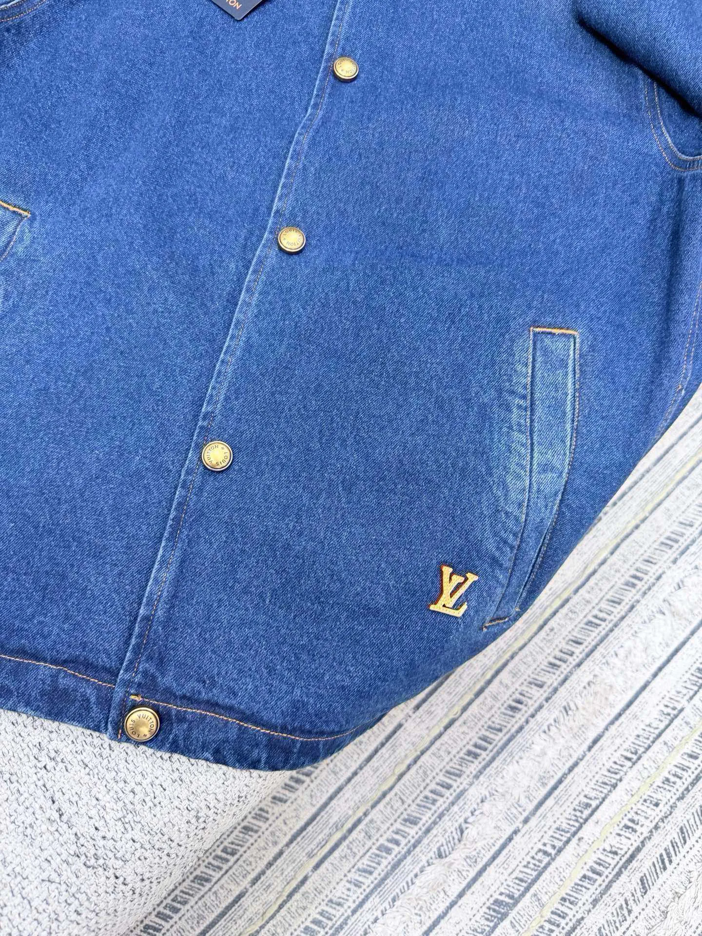 Men's Jackets And Down Jackets LOUIS VUITTON 18395784