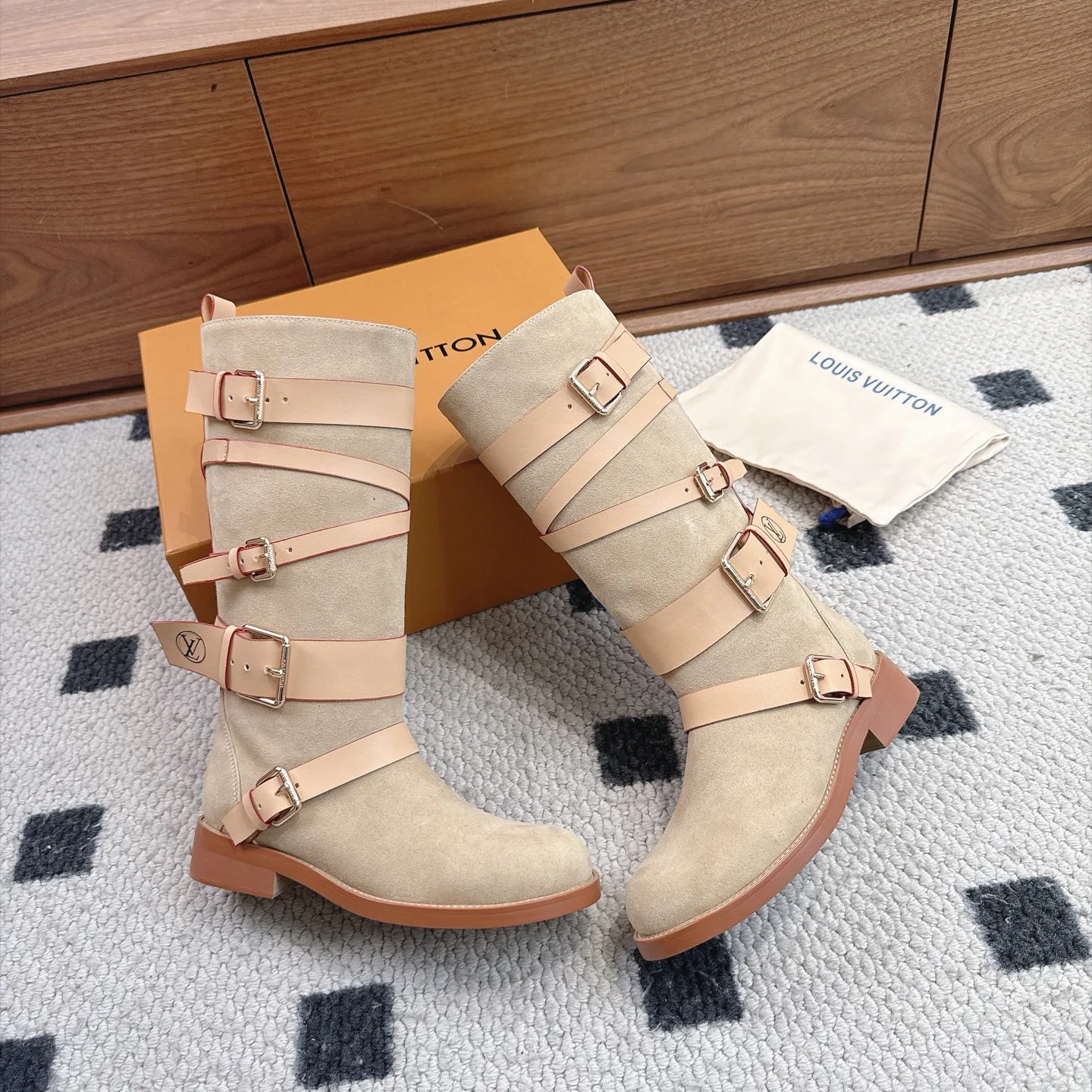Women's Ankle Boots LOUIS VUITTON 18025520