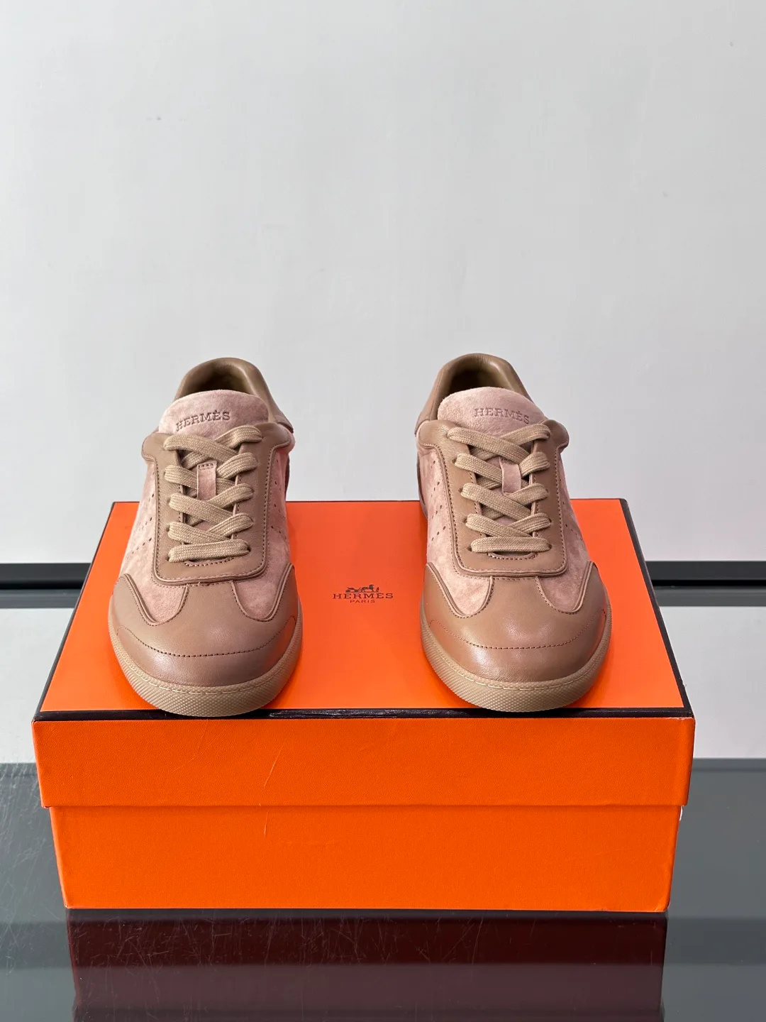 Women's Sneakers HERMES 18102686