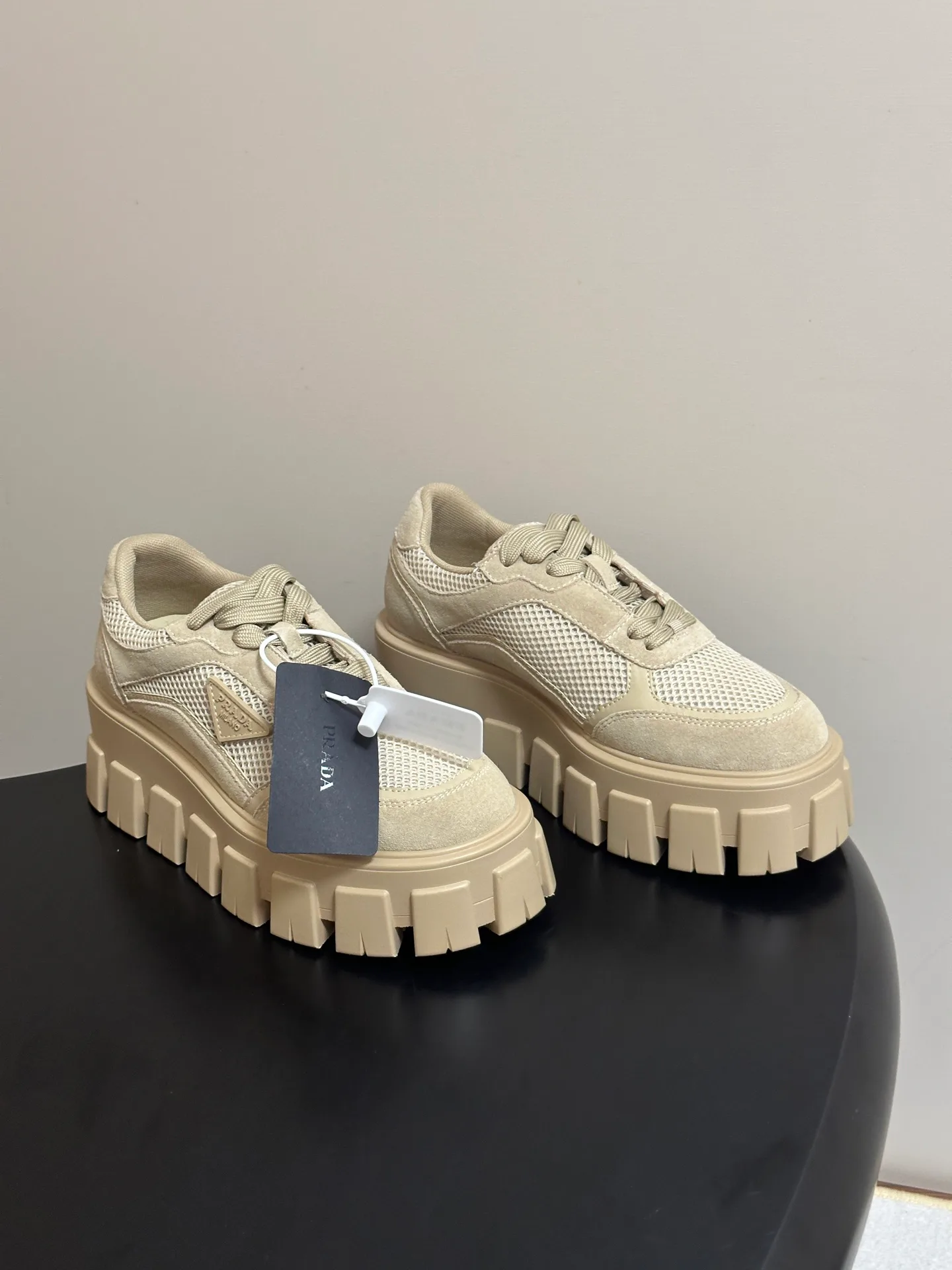 Women's Sneakers PRADA 18049585