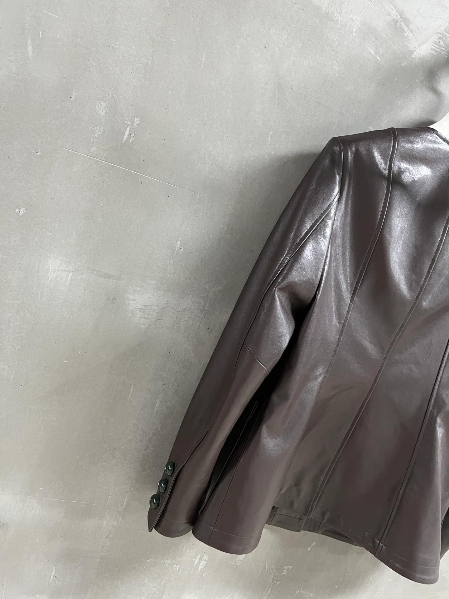 Women's Leather Jackets And Sheepskin Coats CHANEL 18172841