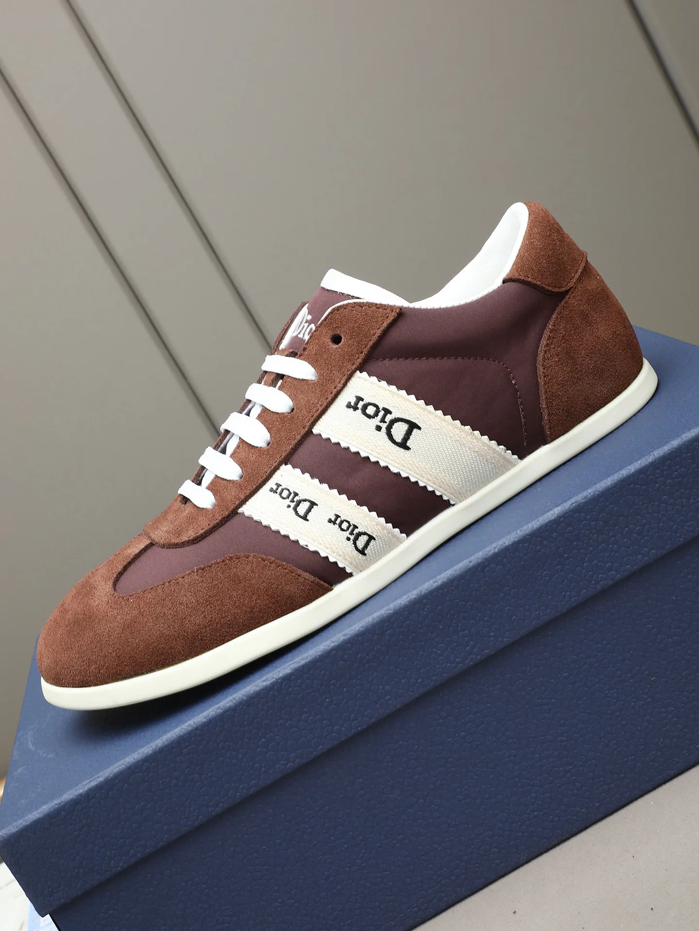 Women's Sneakers CHRISTIAN DIOR 16995602