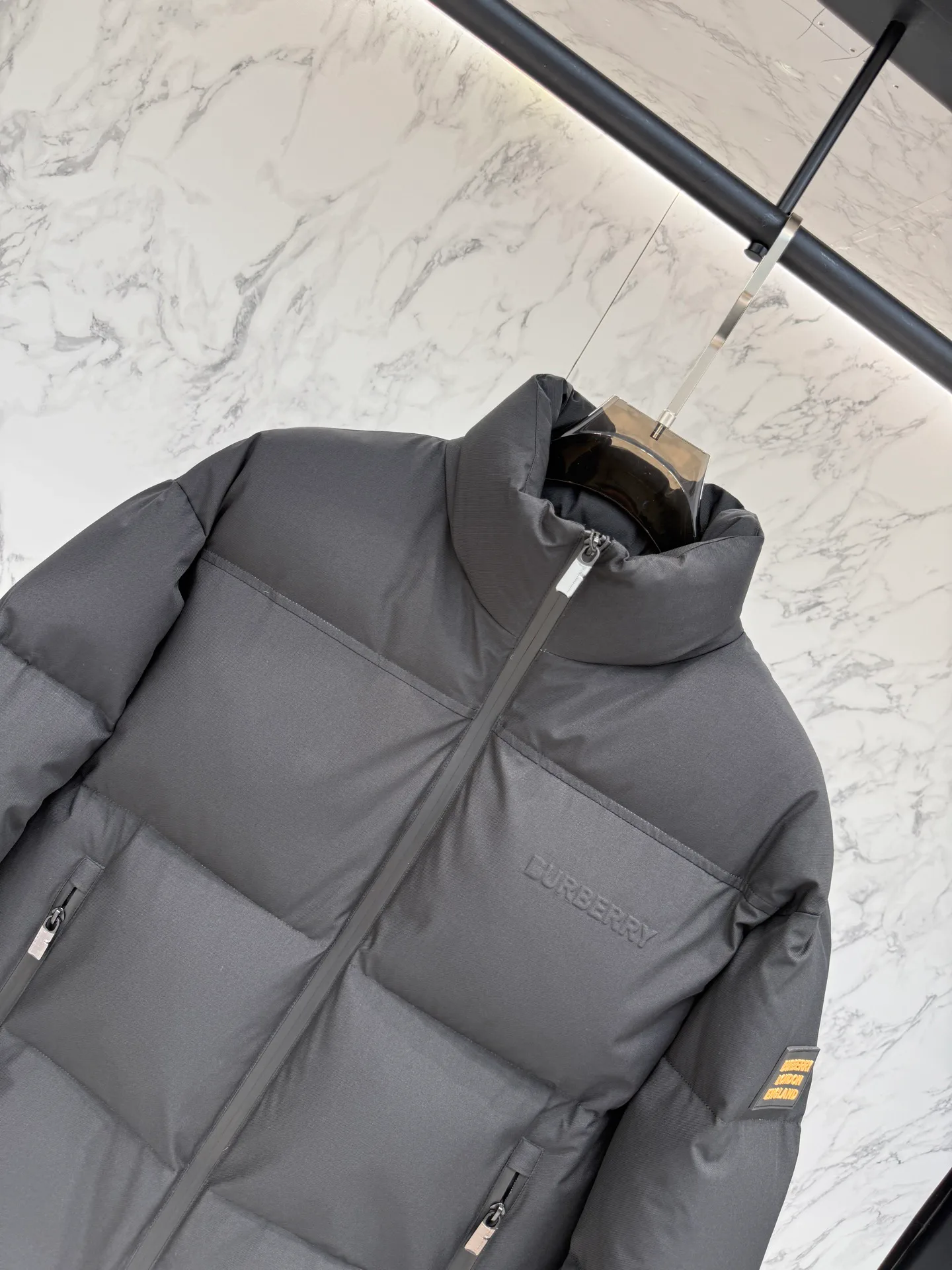 Women's Jackets And Down Jackets BURBERRY 18279264