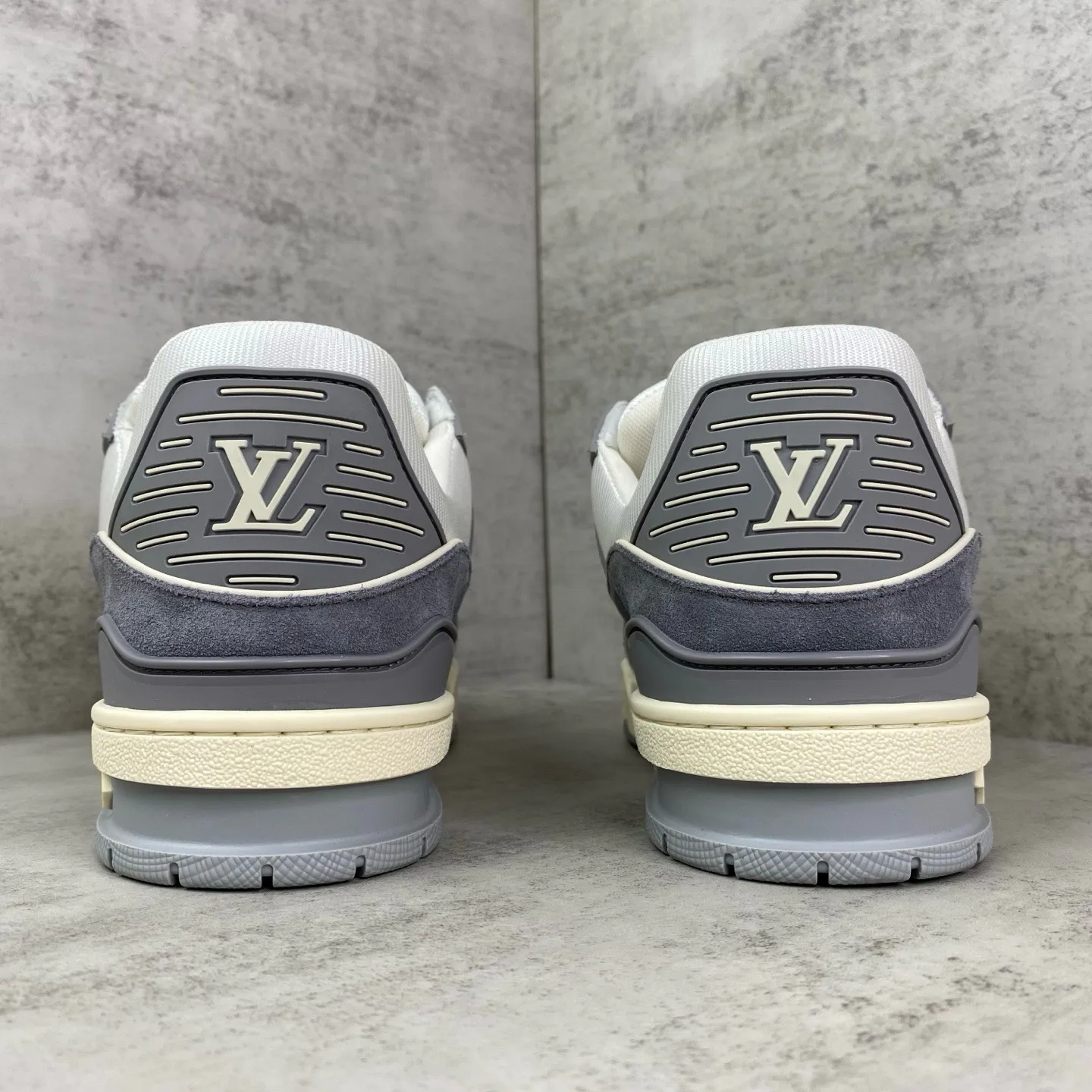 Women's Sneakers LOUIS VUITTON 17961750