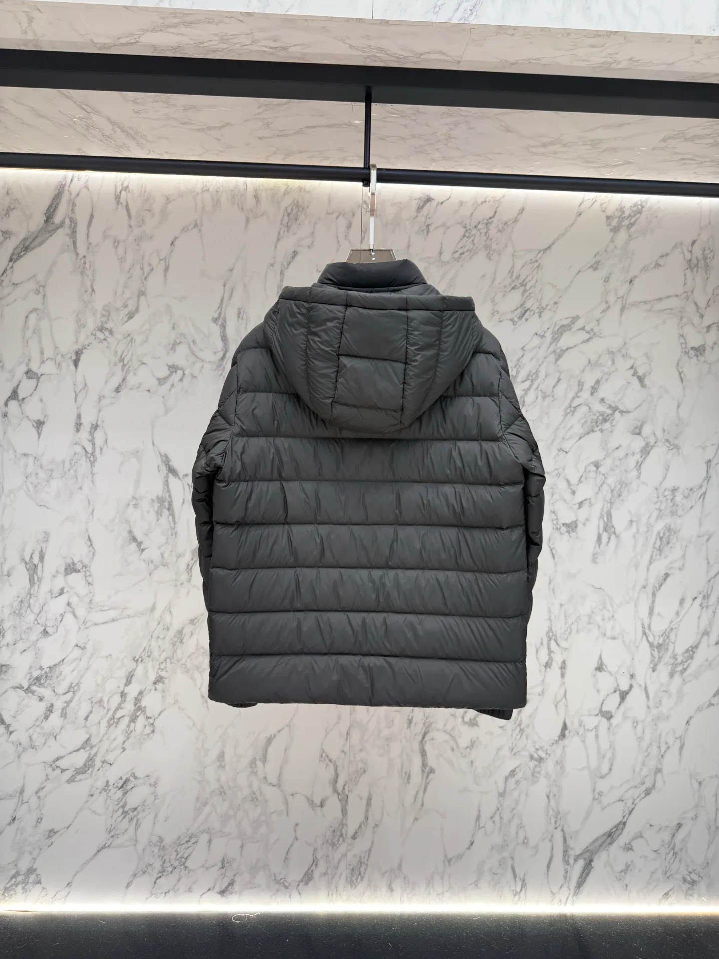 Men's Jackets And Down Jackets MONCLER 17809000