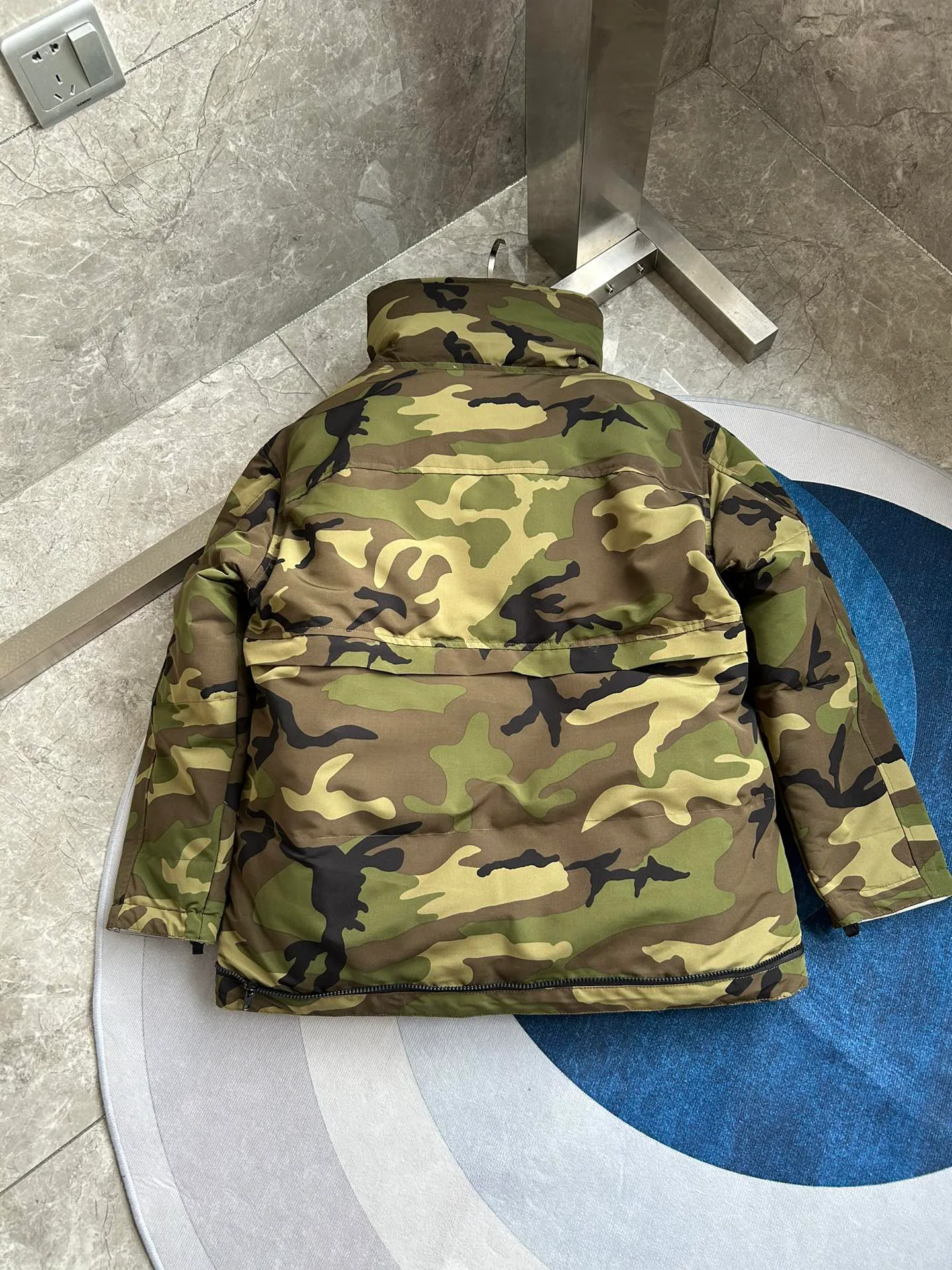 Women's Jackets And Down Jackets CANADA GOOSE 17854554