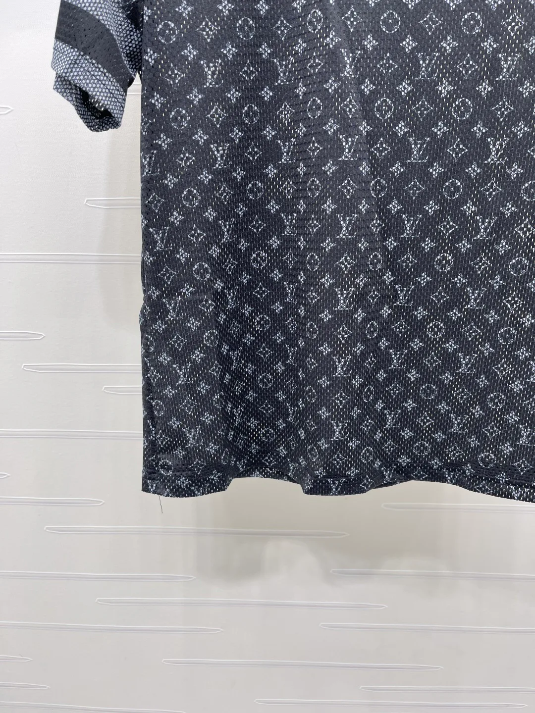 Women's T-Shirts LOUIS VUITTON 17361198