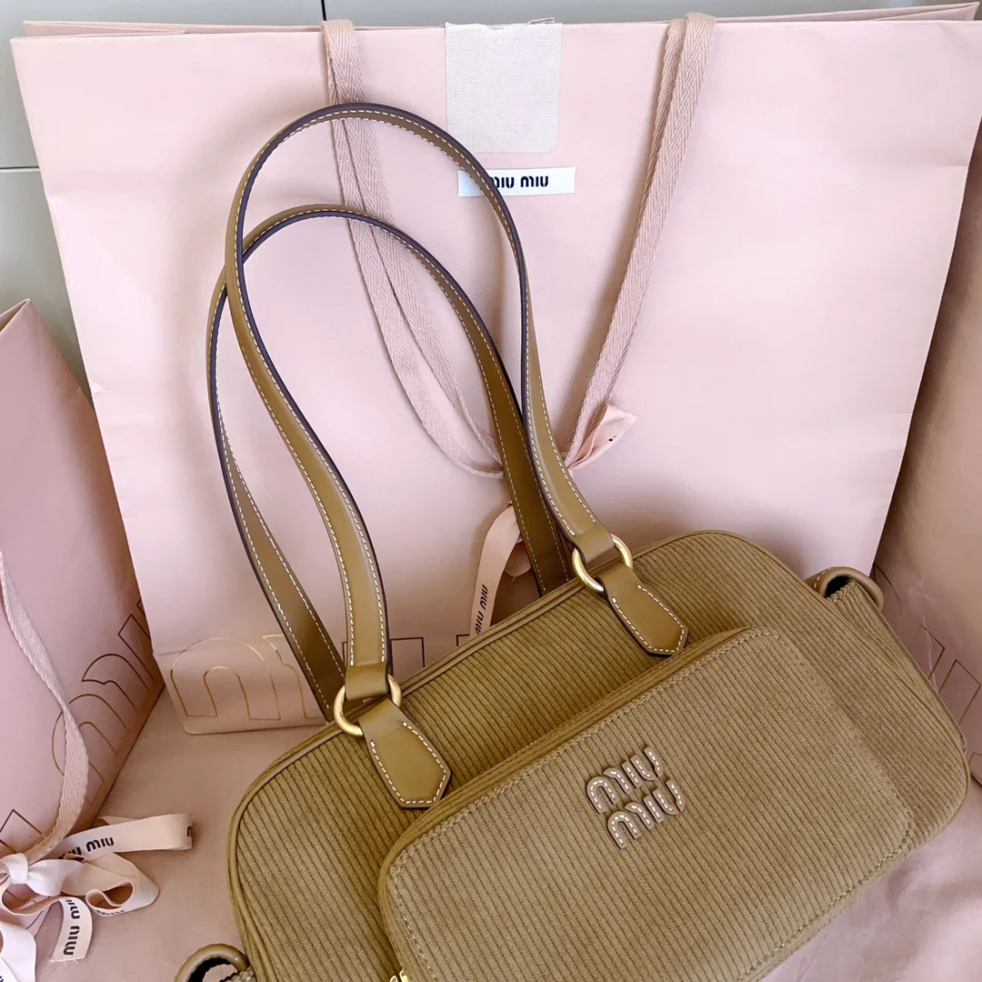Классические Сумки Женские Miu Miu 18602488