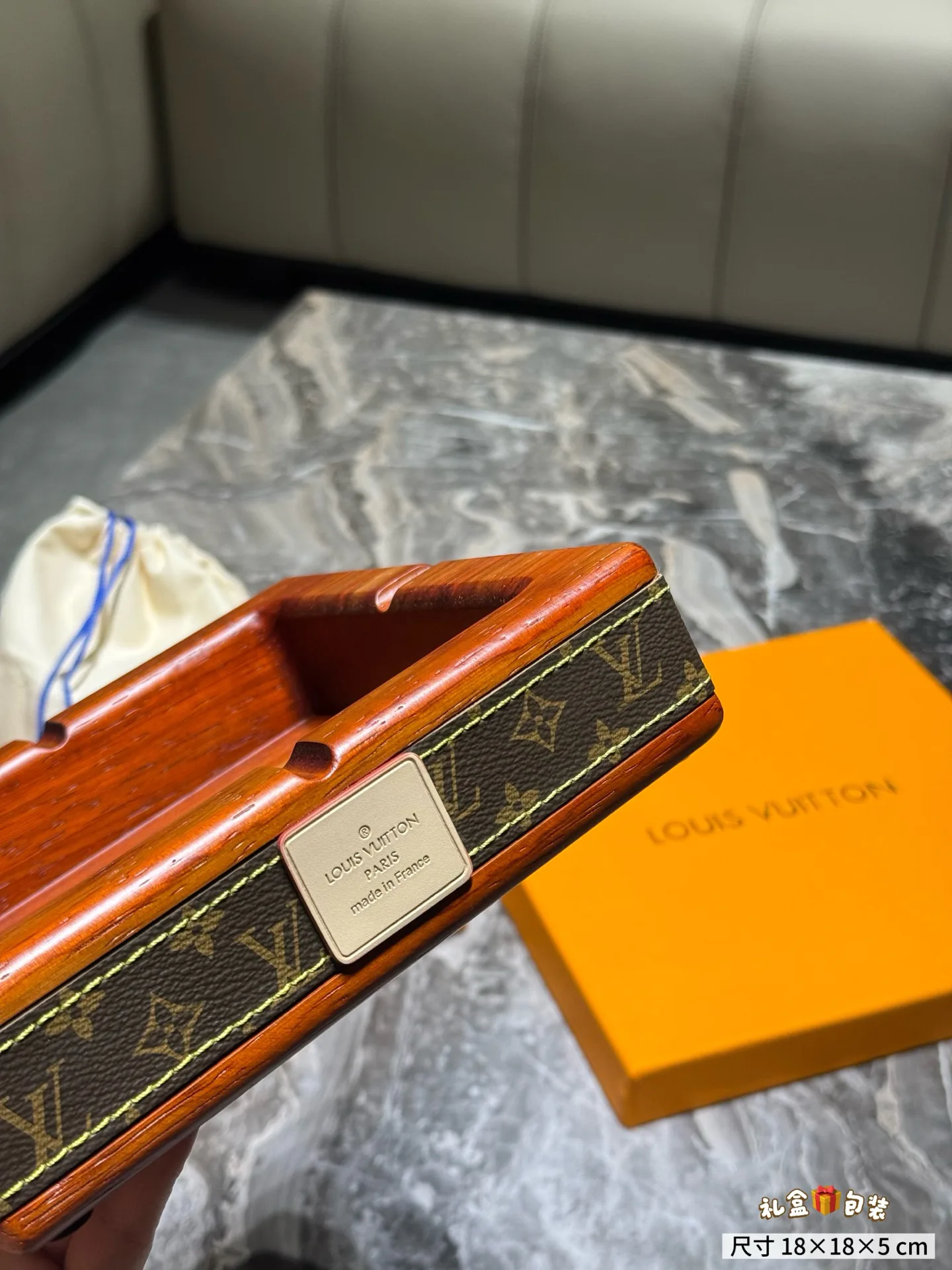 Tableware LOUIS VUITTON 18013637