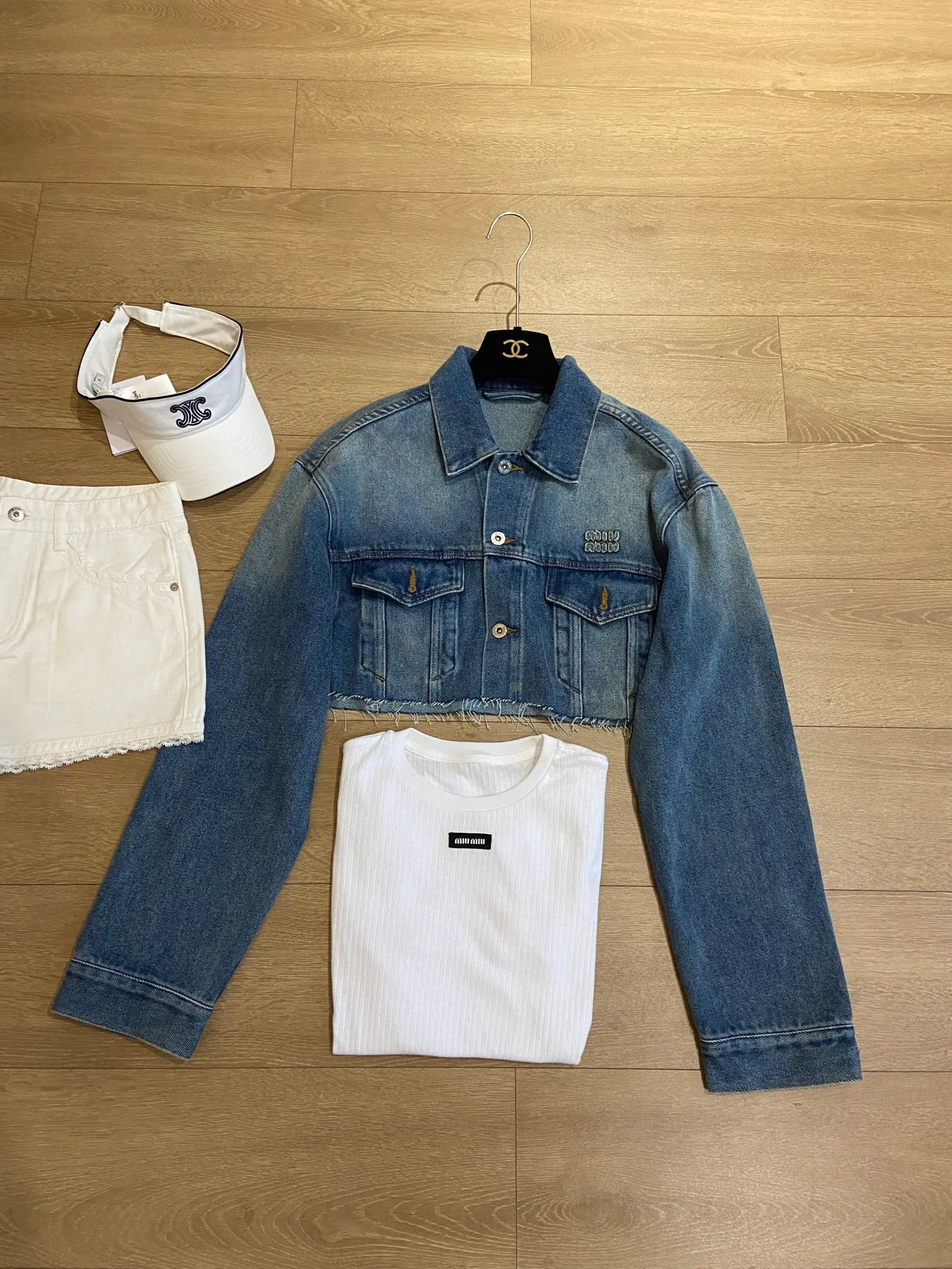 Women's Jackets And Down Jackets MIU MIU 17222086