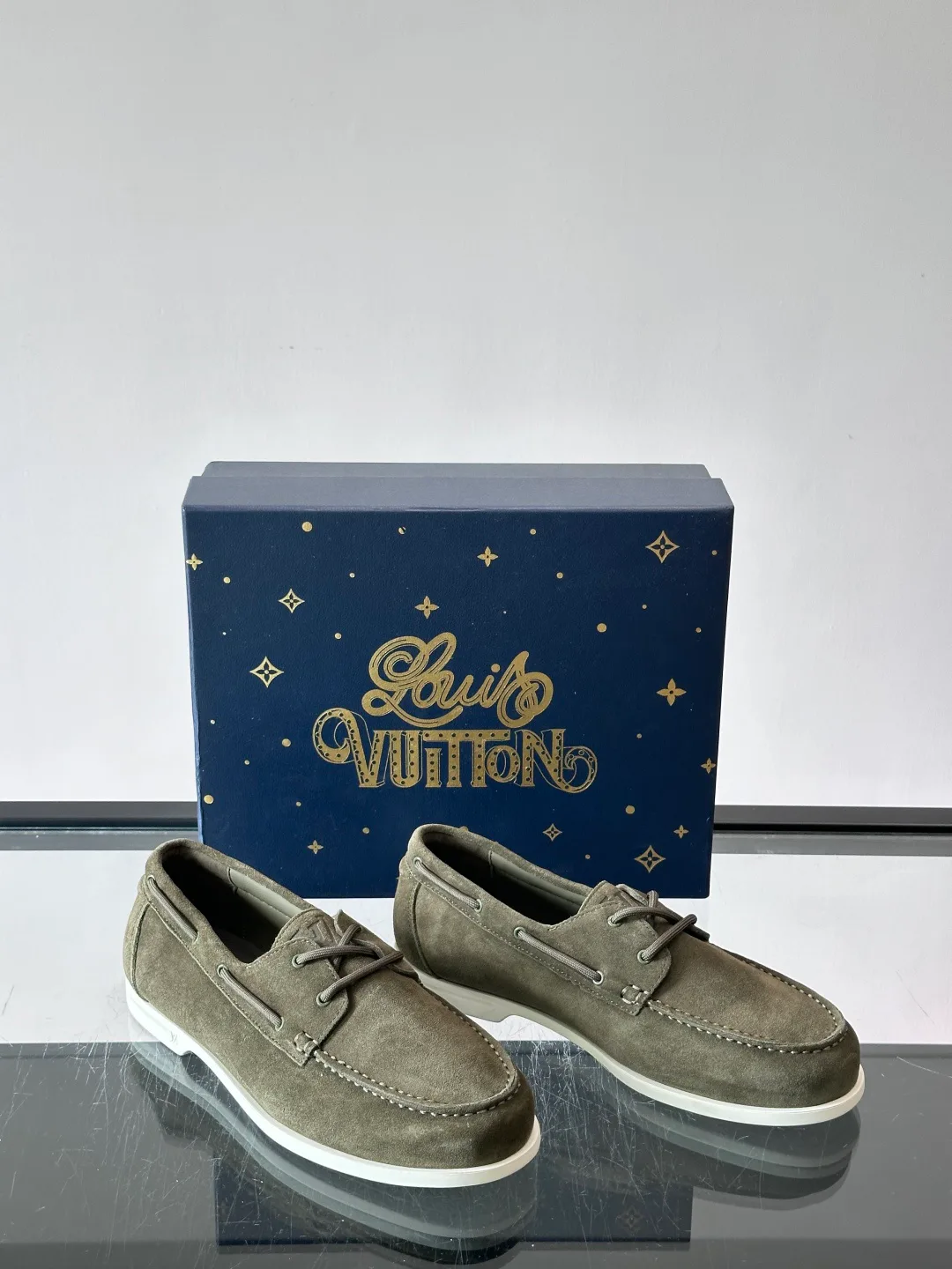 Men's Loafers And Dress Shoes LOUIS VUITTON 17941070