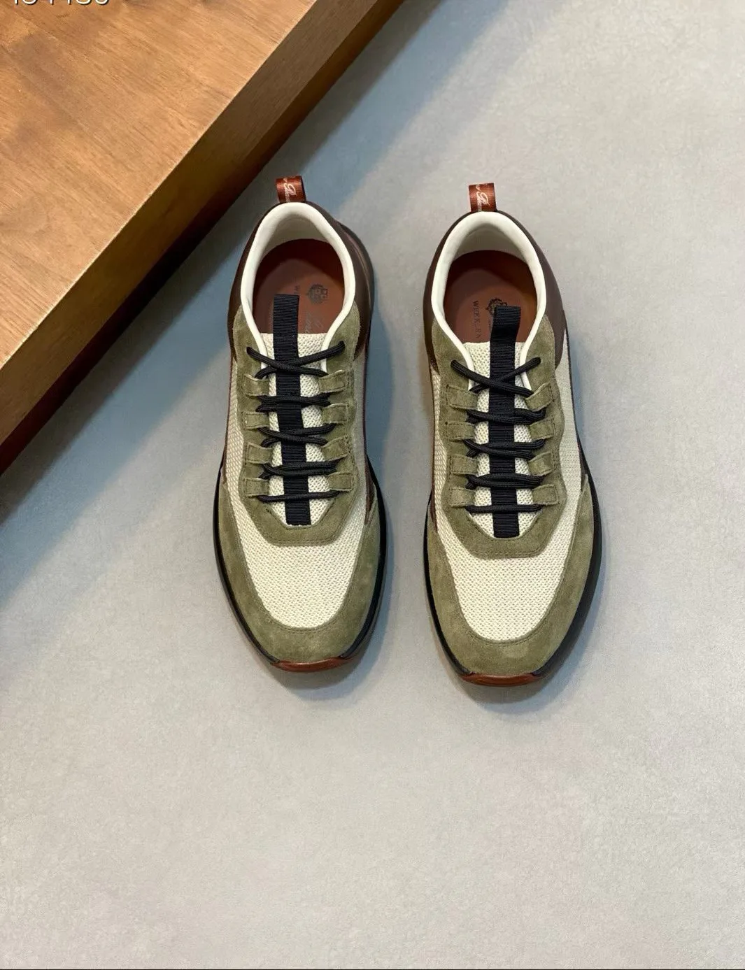 Men's Sneakers LORO PIANA 18143008