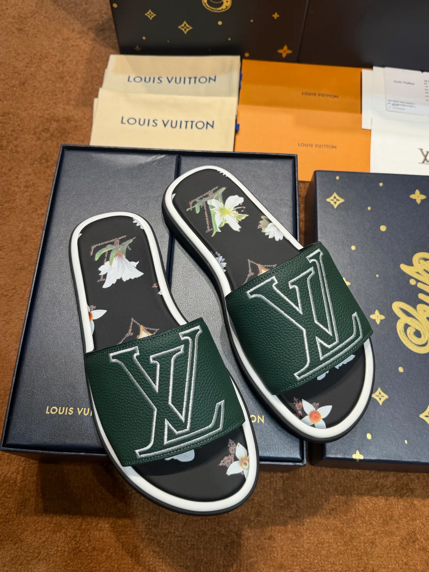 Women's Flip-Flops LOUIS VUITTON 17059506