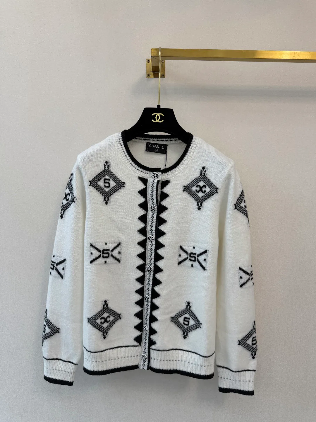 Women's Jumpers And Sweaters CHANEL 18138085