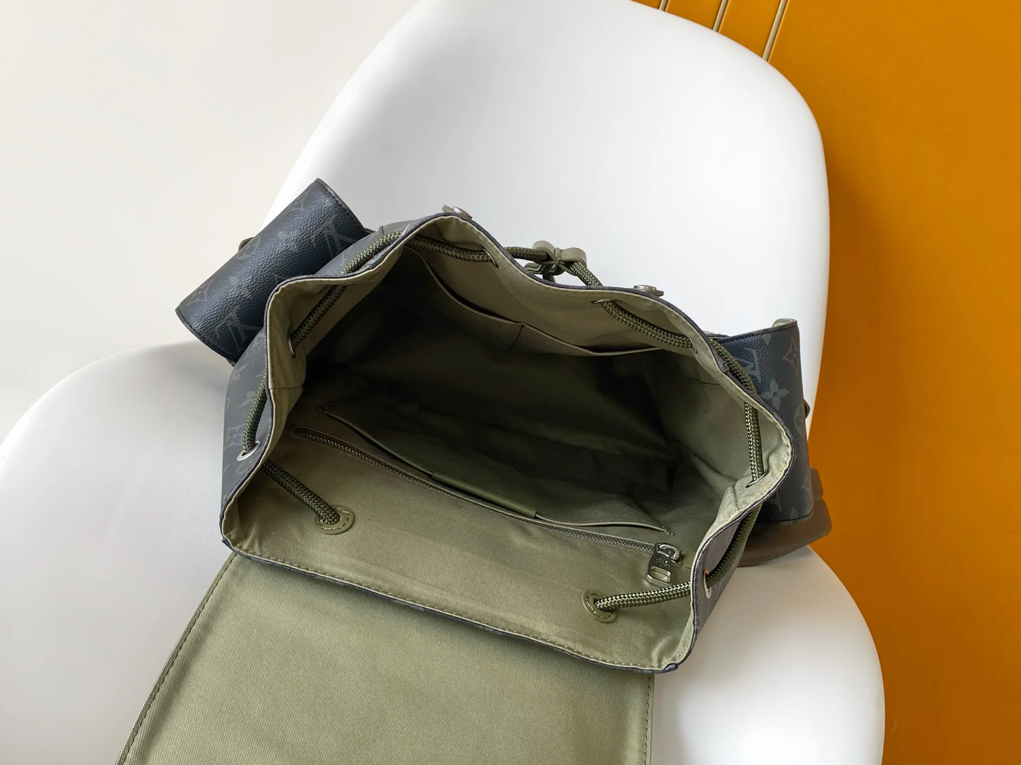 Women's Backpacks LOUIS VUITTON 17483338