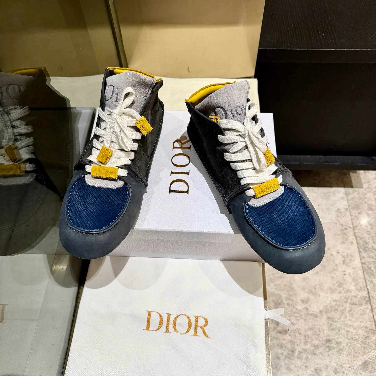 Кроссовки Женские Christian Dior 18643501