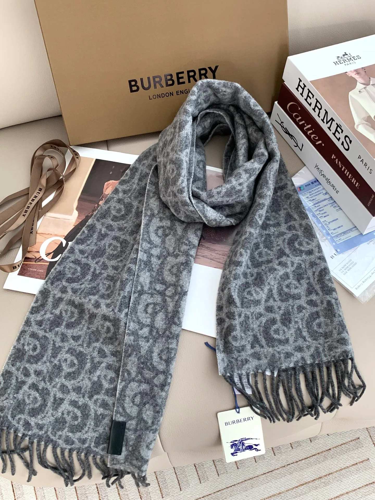 Scarves BURBERRY 18222531