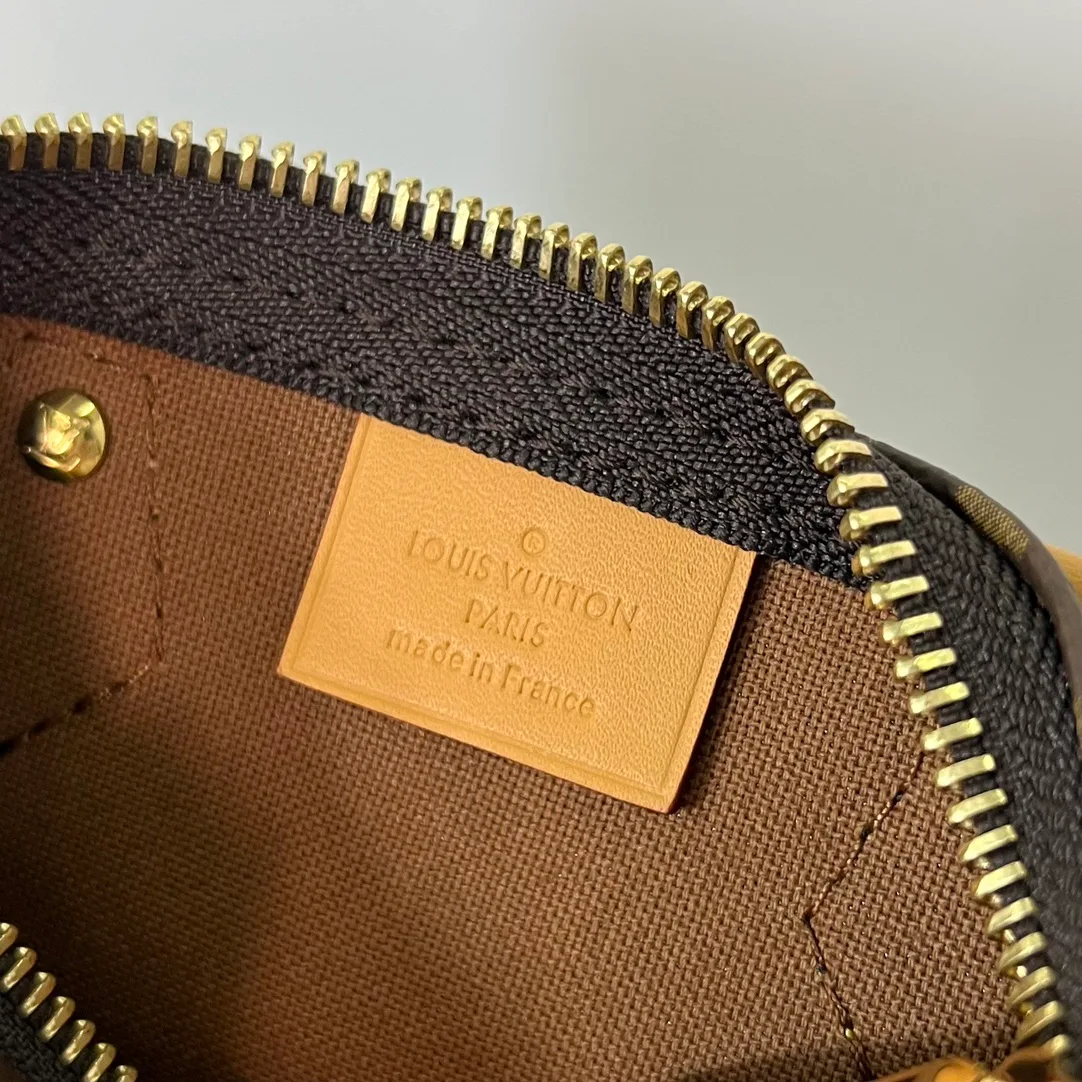 Классические Сумки Женские Louis Vuitton 18575219