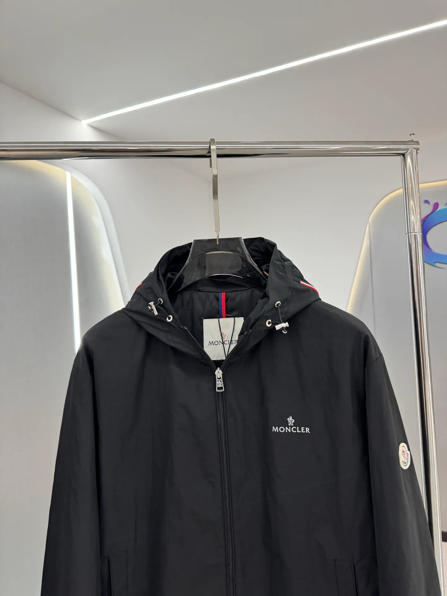 Men's Jackets And Down Jackets MONCLER 18510178