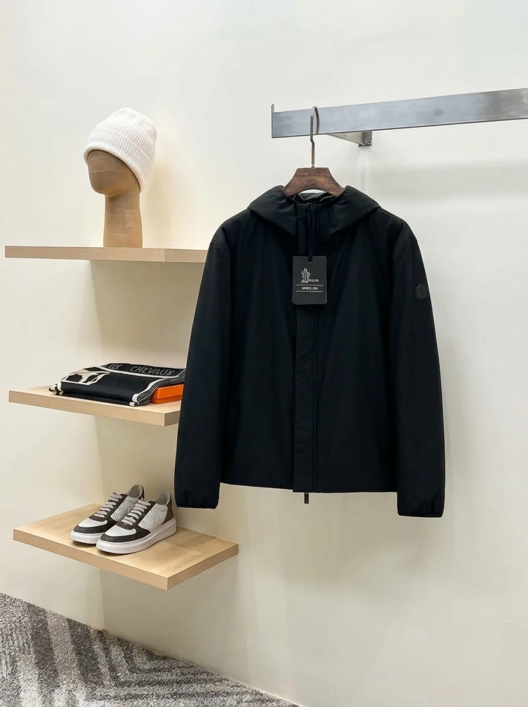 Куртки И Пуховики Мужские Moncler 18596615