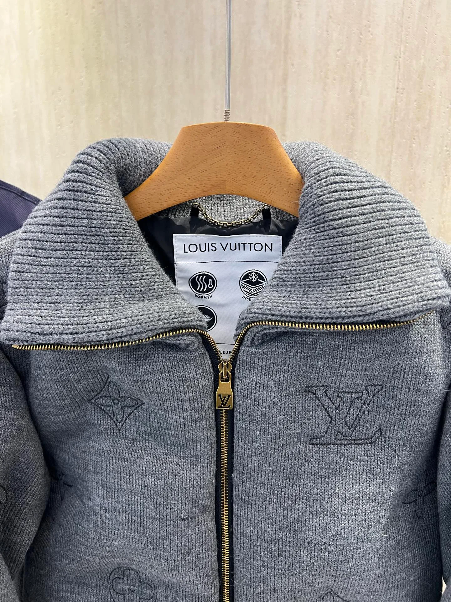 Men's Jackets And Down Jackets LOUIS VUITTON 18231202